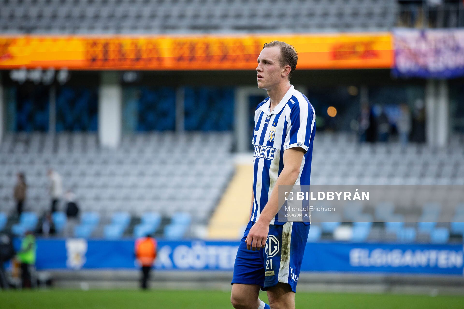 IFK Göteborgs Adam Carlén deppar
