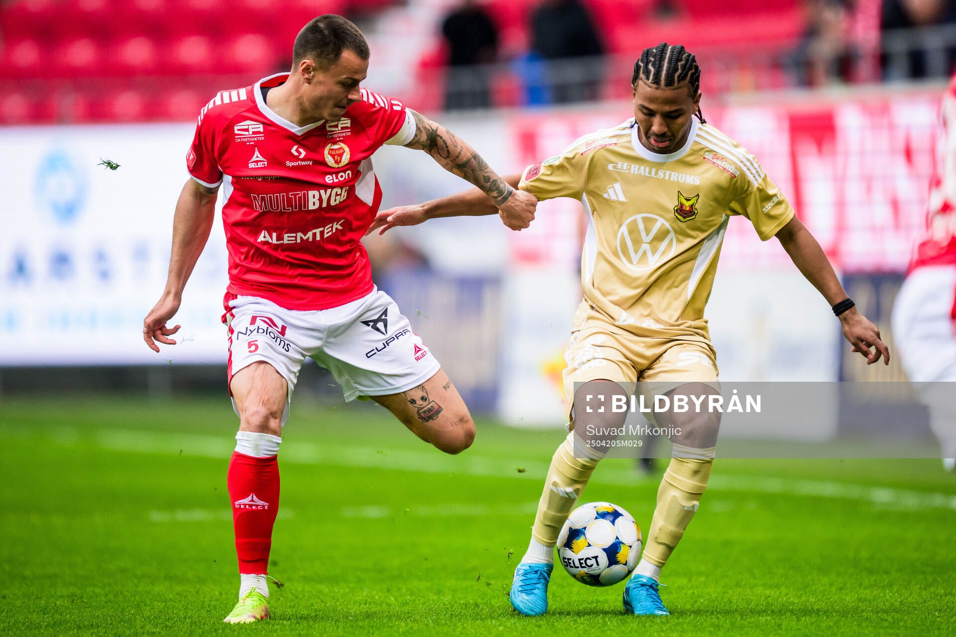 Kalmars Melker Hallberg och Östersunds Nebiyou Perry