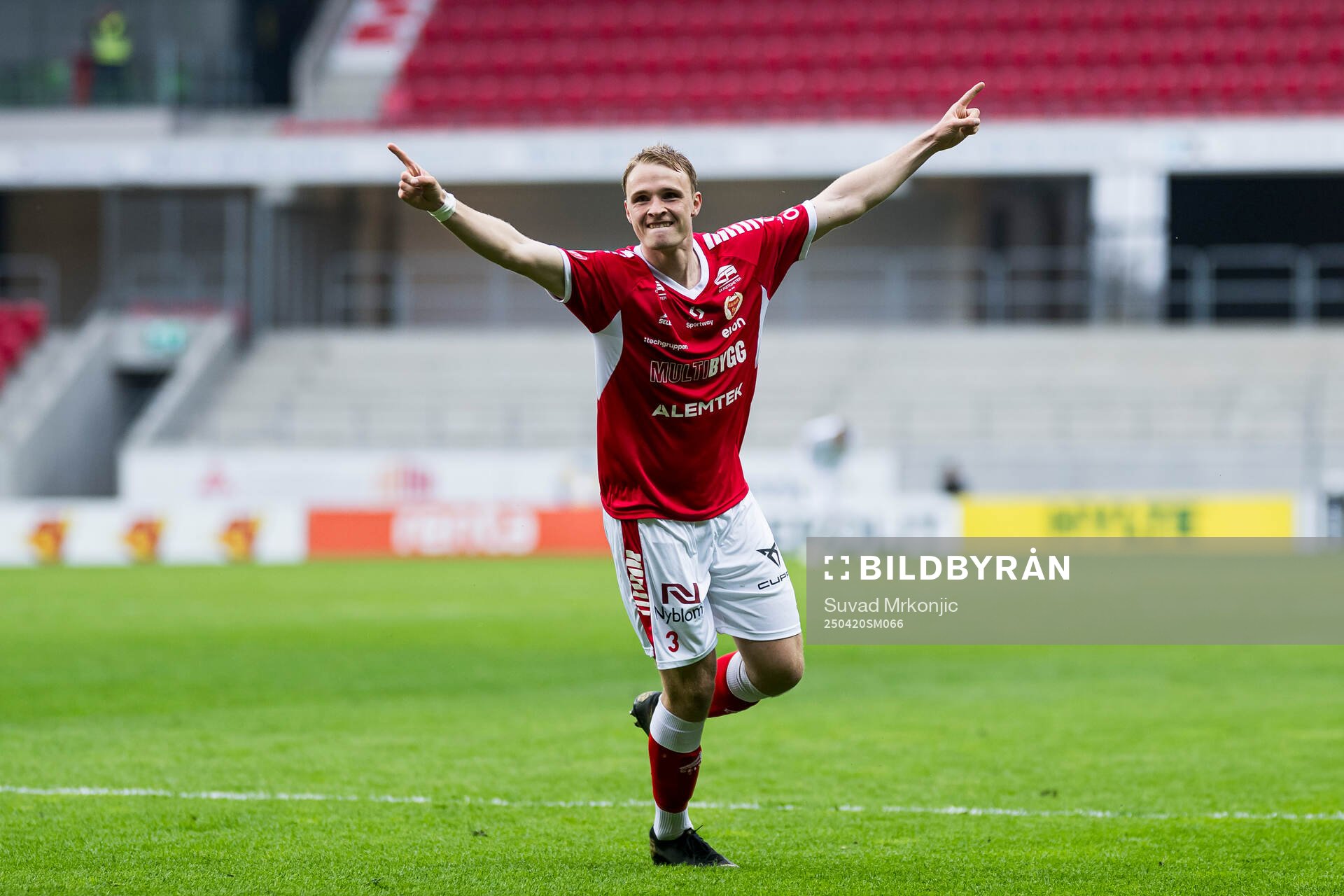 Kalmars Sivert Engh Øverby jublar