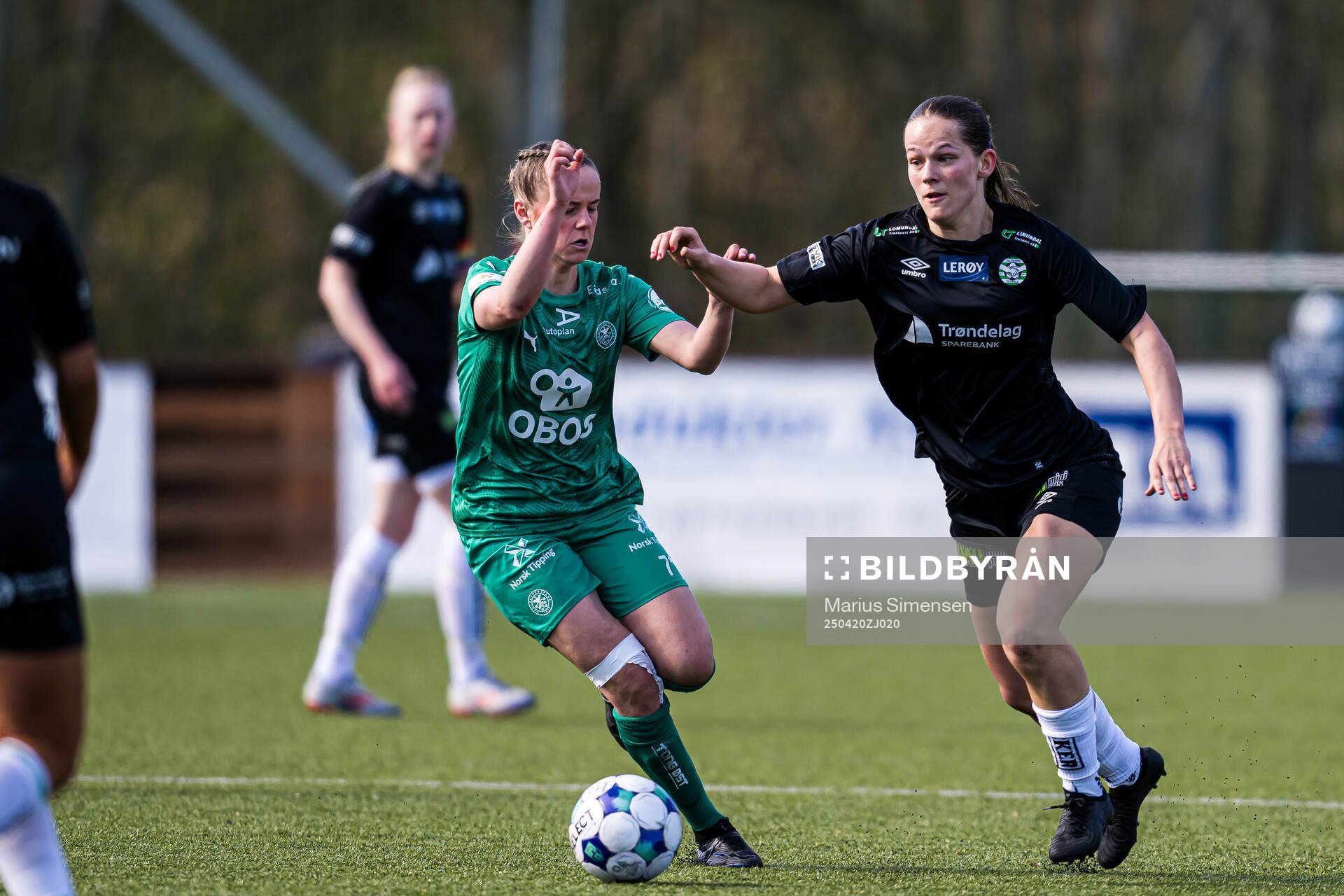 Nathalie Rønquist Jørgensen of HamKam and Marit Emaus