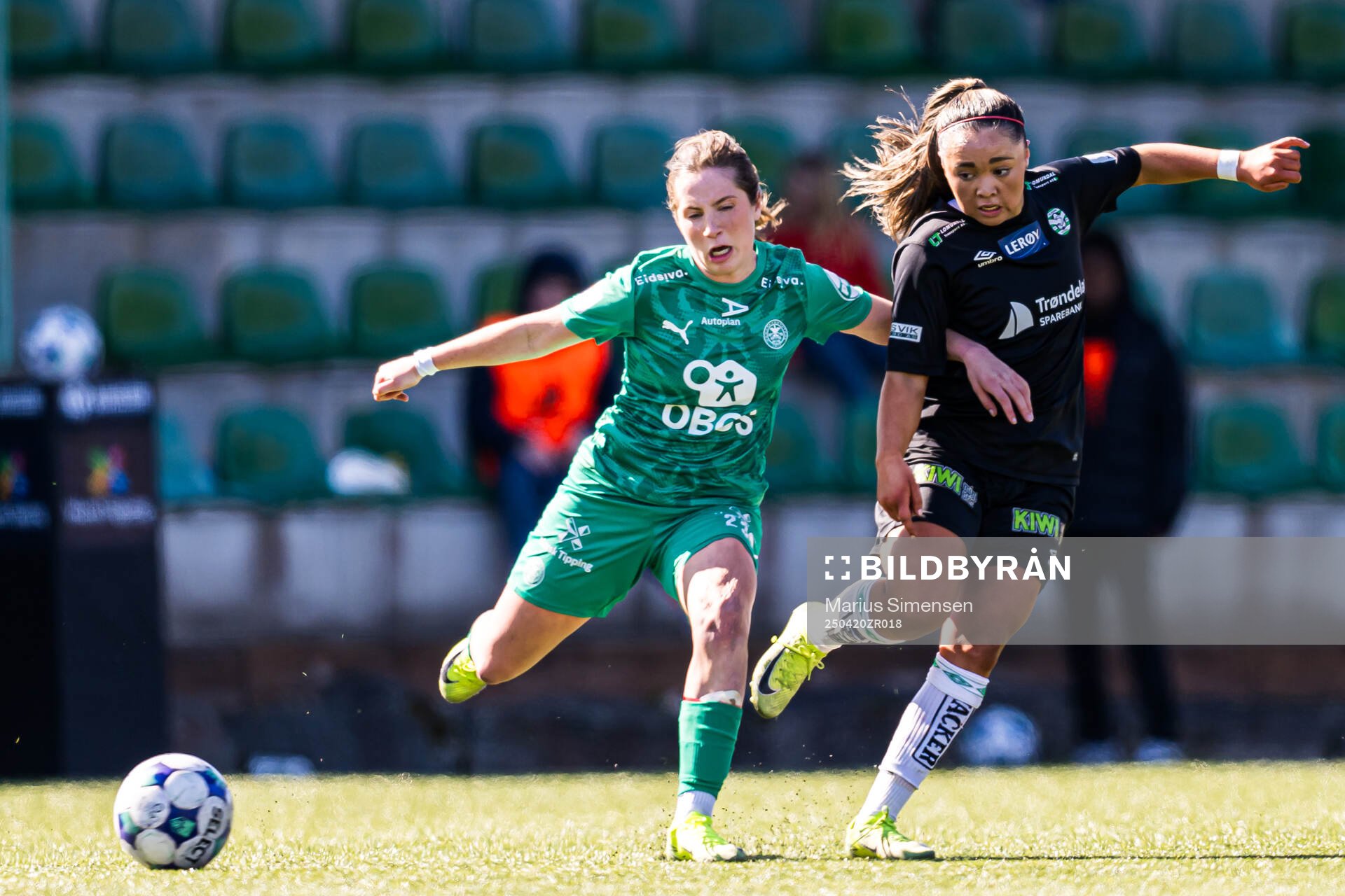 Mari Fisketjøn Indrebø of HamKam and Elin Andrea Flatø Golmen of KIL/Hemne during the 1. division football match between KIL/Hemne and HamKam on April 20, 2025 in Kyrksæterøra.