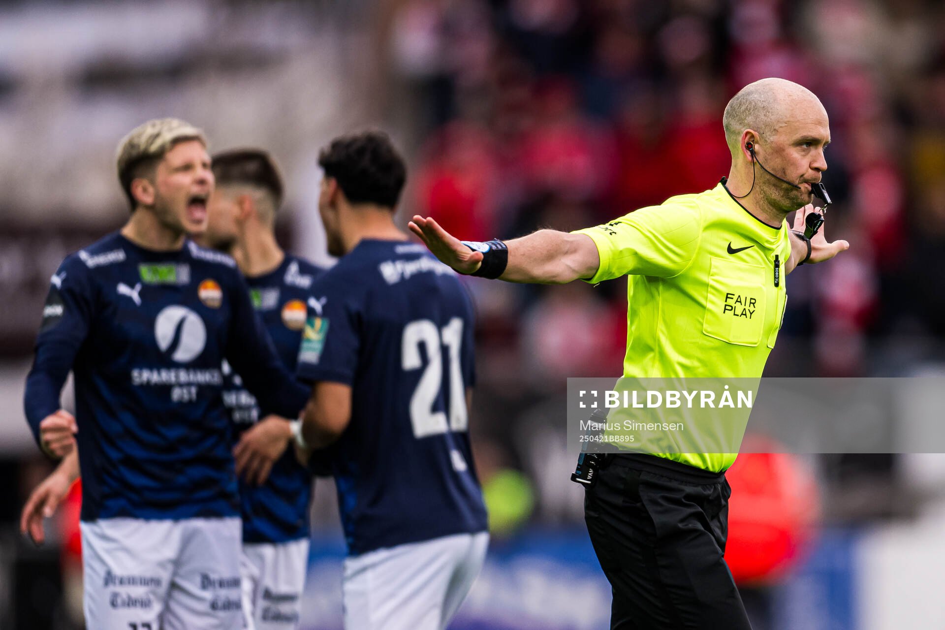 Christian Moen, referee