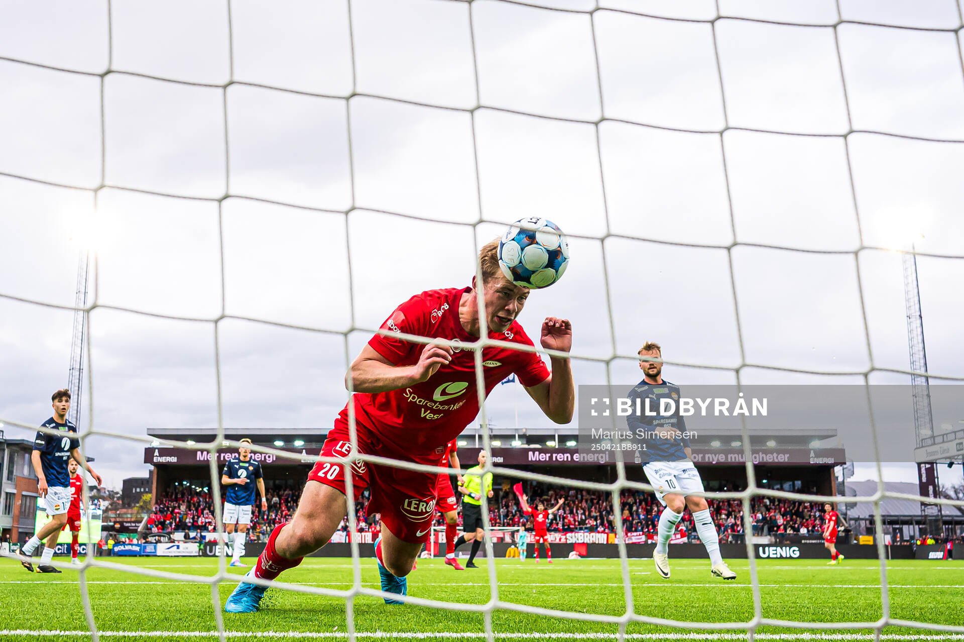 Aune Heggebø of Brann scores the 1-2 goal