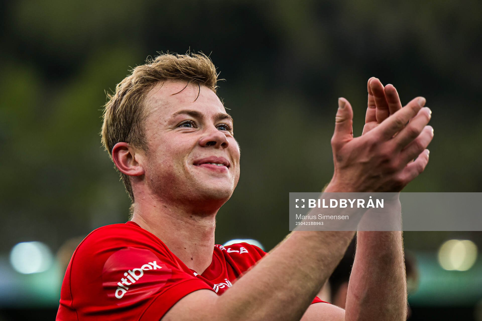 Aune Heggebø of Brann celebrates
