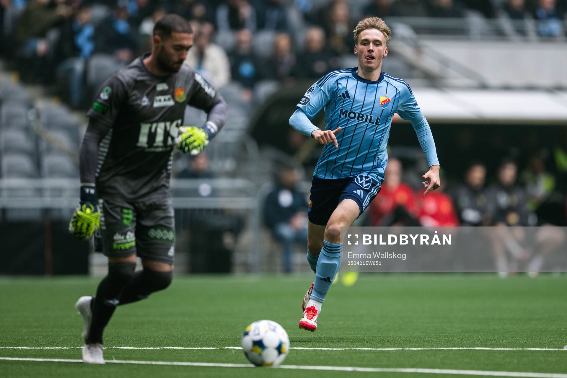 GAIS målvakt Mergim Krasniqi och Djurgårdens Santeri