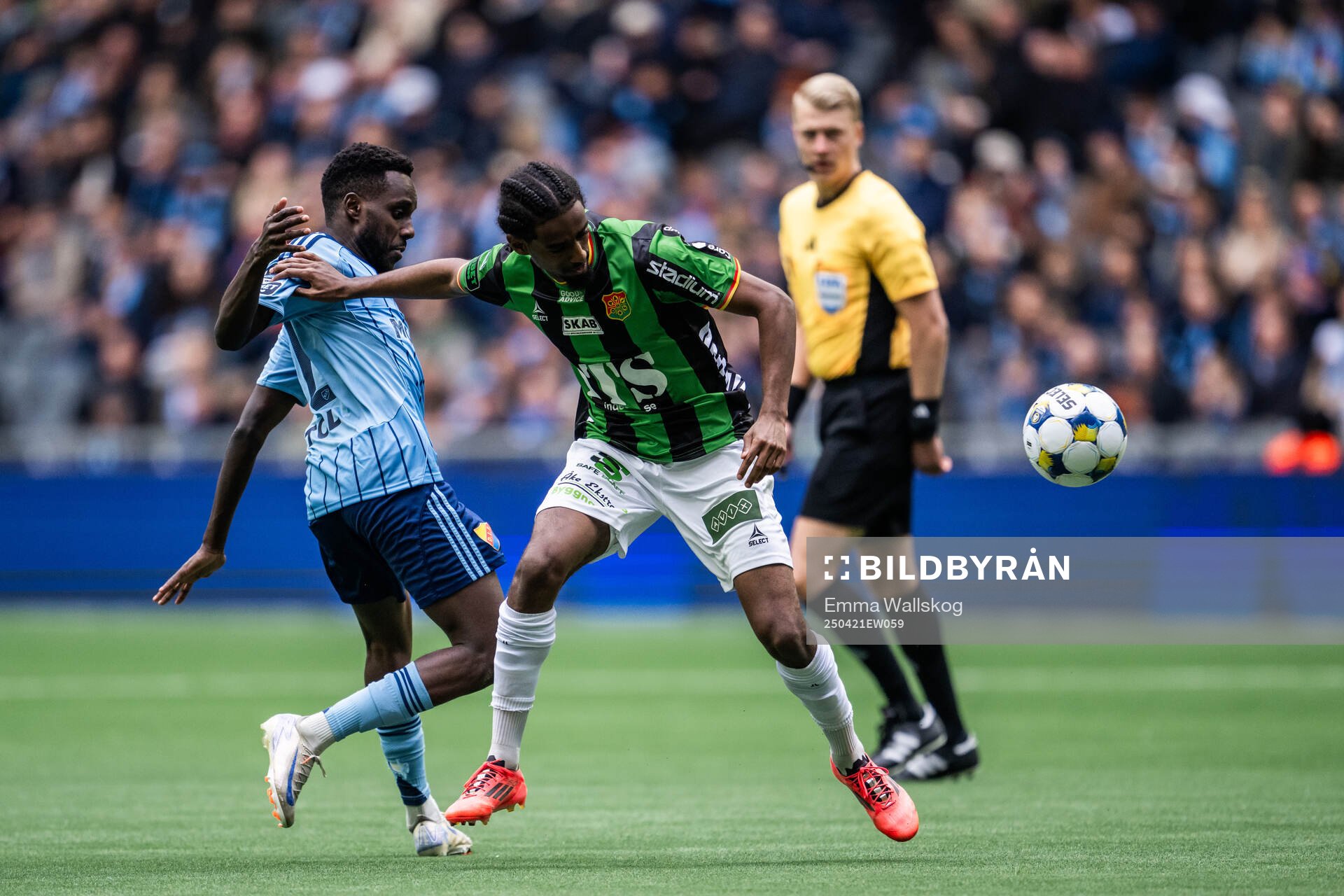 Djurgårdens Tokmac Nguen och GAIS Harun Ibrahim