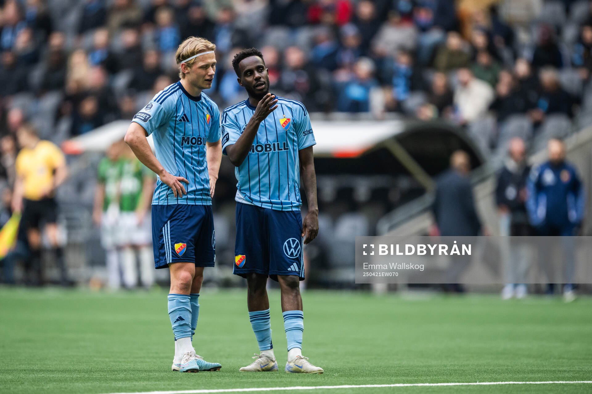 Djurgårdens Tobias Gulliksen och Tokmac Nguen