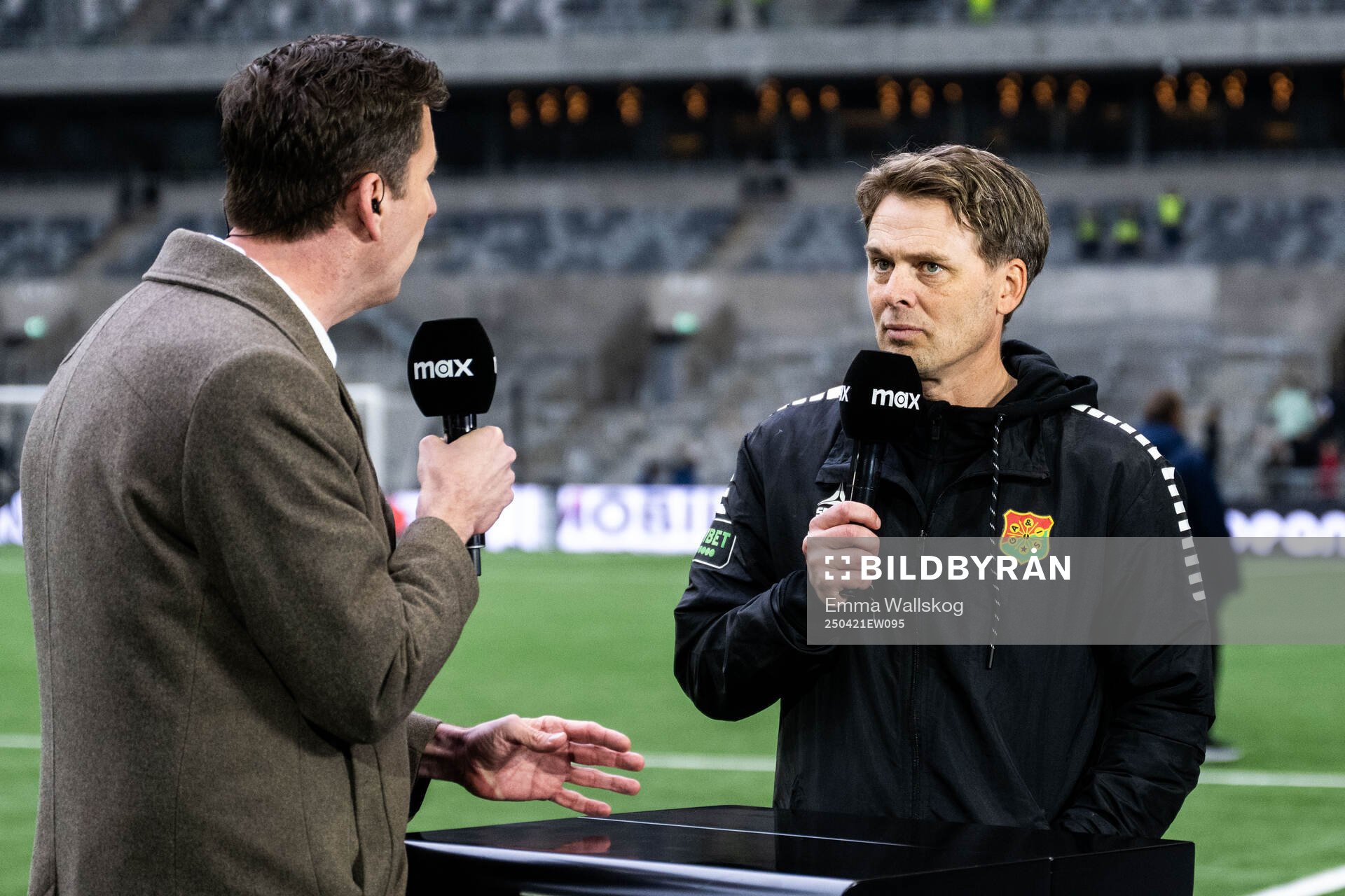 GAIS tränare Fredrik Holmberg intervjuas efter fotbollsmatchen i Allsvenskan mellan Djurgården och GAIS den 21 april 2025 i Stockholm. 