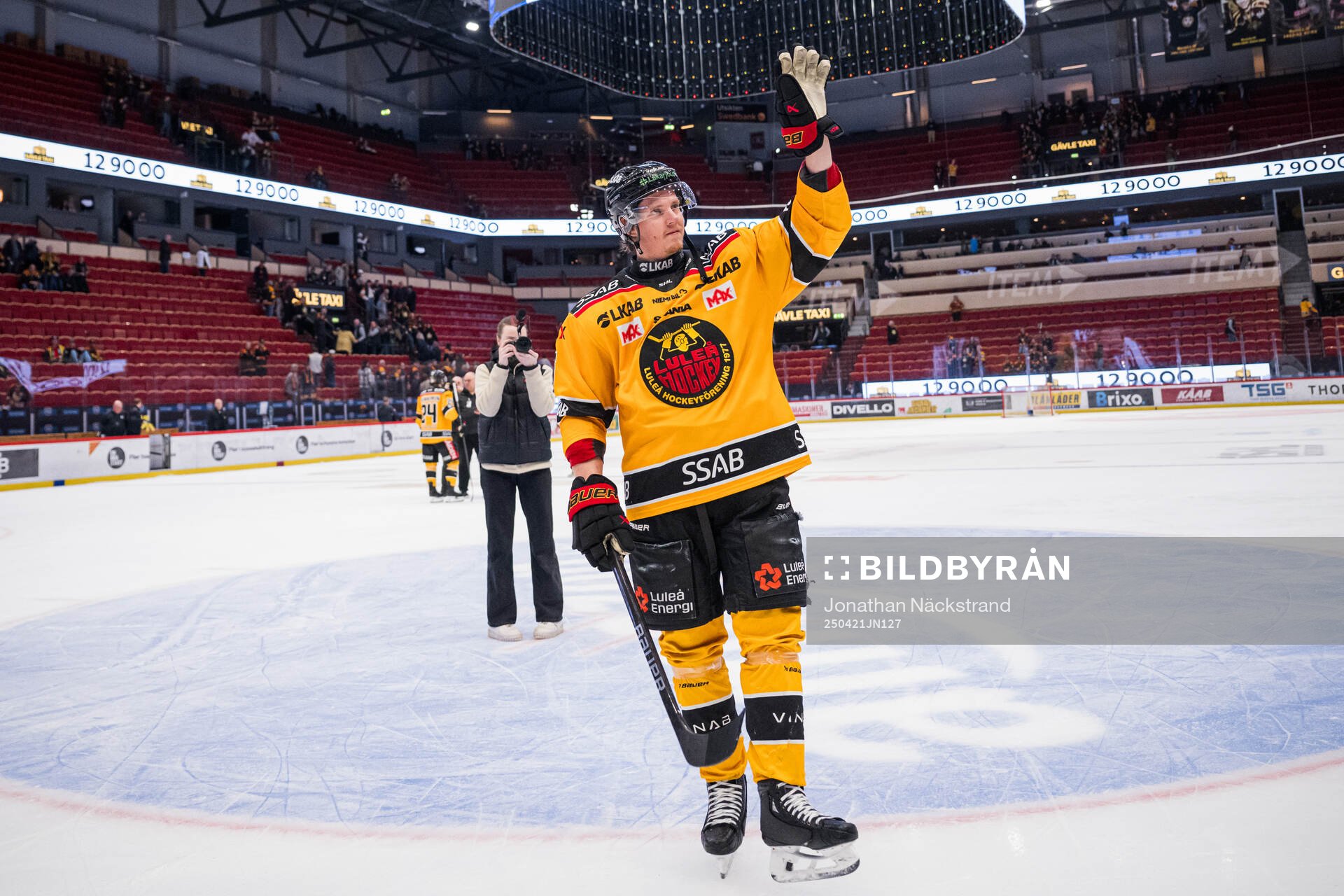 Luleås Marcus Hardegård jublar