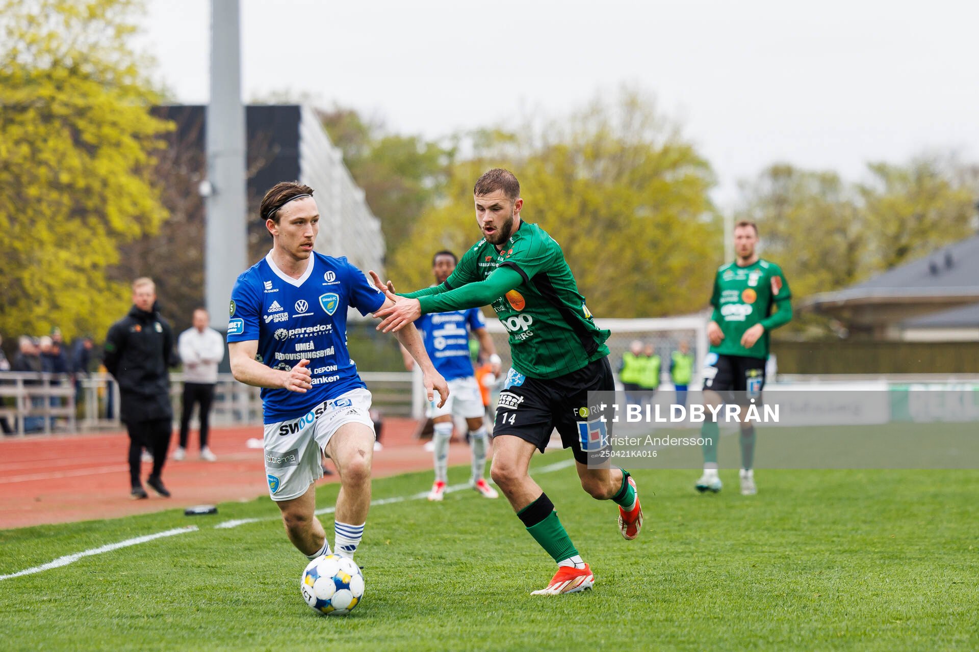 Umeå FCs Daniel Persson och Varbergs Oliver Alfonsi