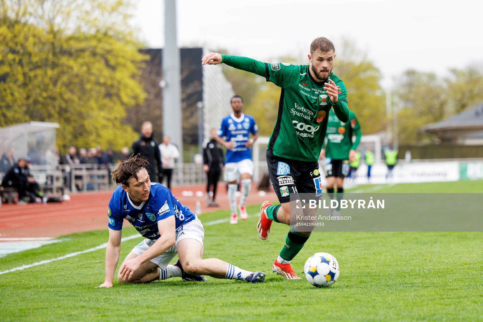 Umeå FCs Daniel Persson och Varbergs Oliver Alfonsi