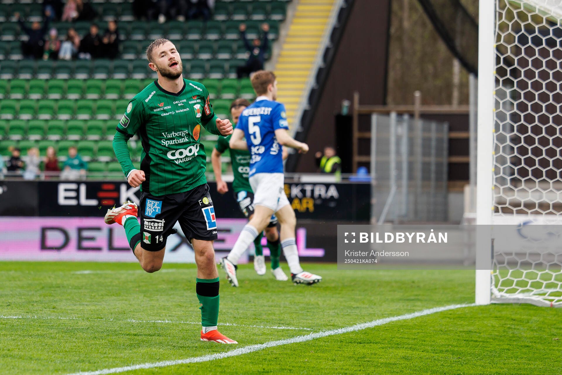 Varbergs Oliver Alfonsi jublar
