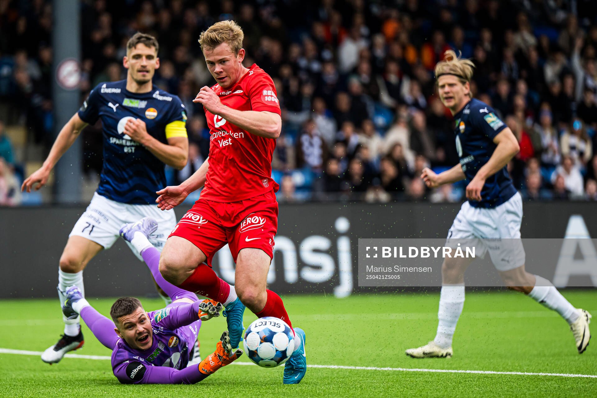 Per Kristian Bråtveit of Strømsgodset and Aune Heggebø