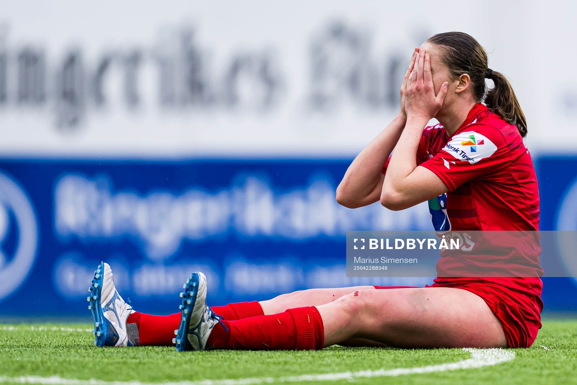 Ragne Hagen Svastuen of Røa looks dejected