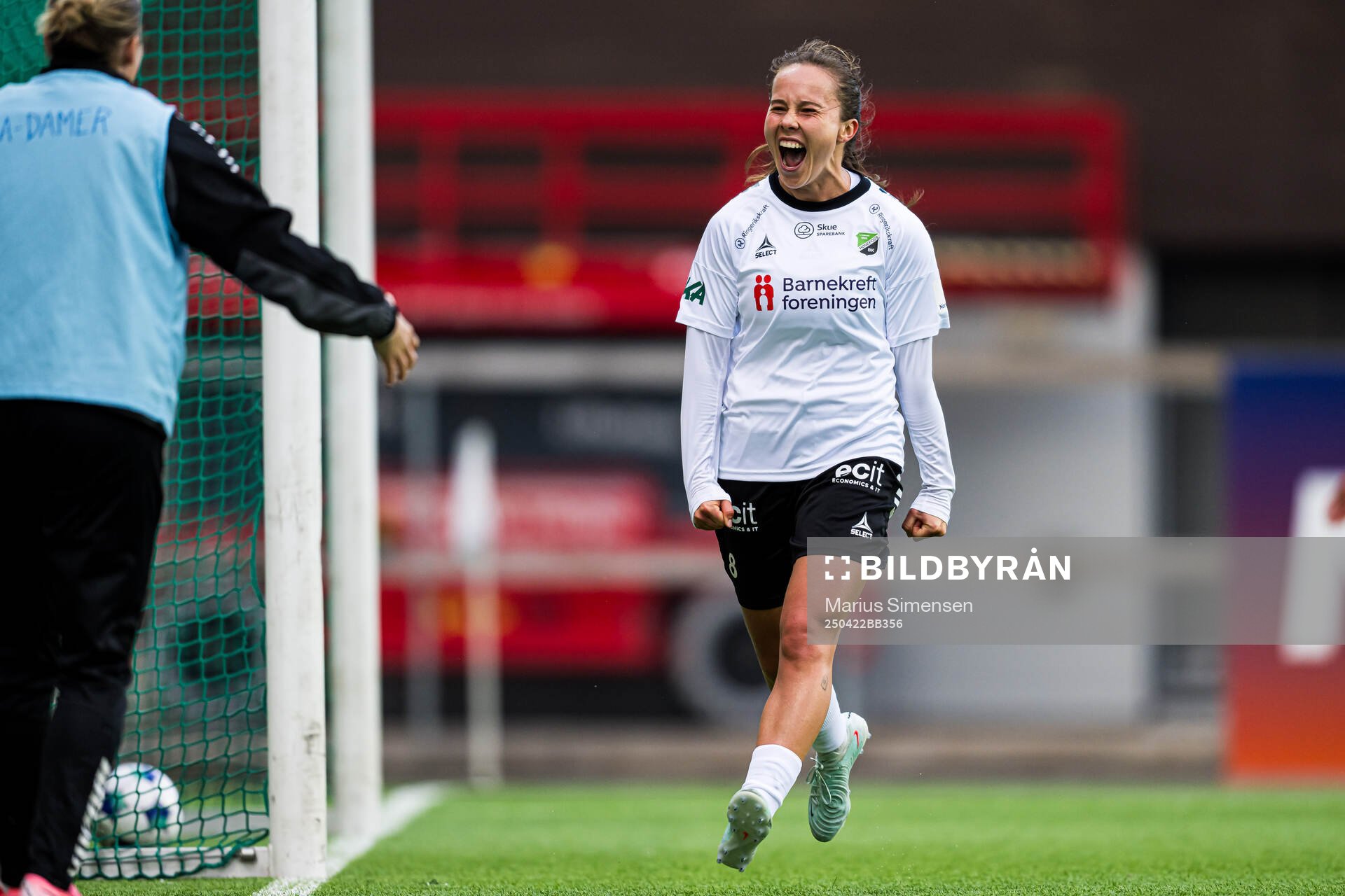 Kristin Sandstad Gumaer of Hønefoss celebrates