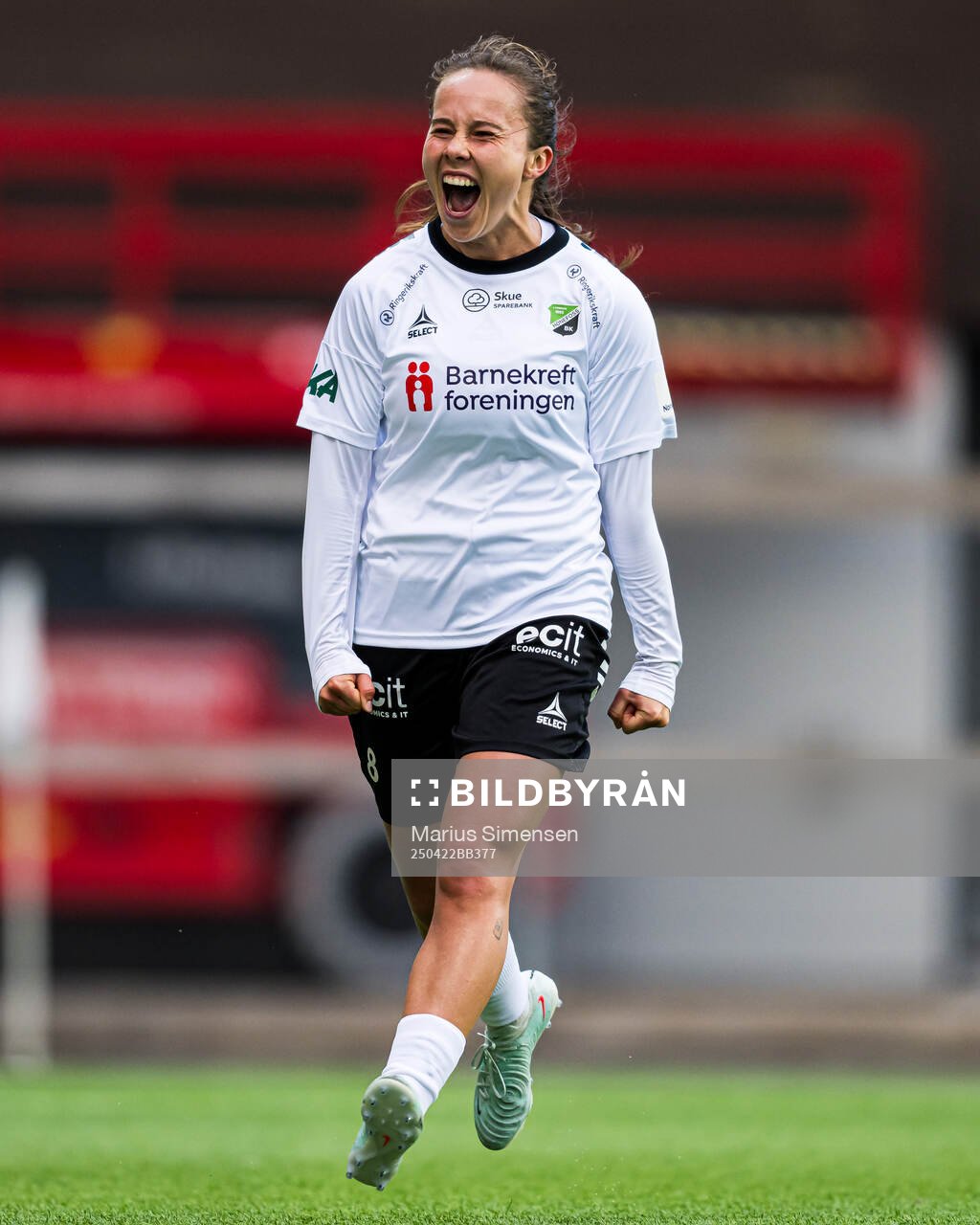 Kristin Sandstad Gumaer of Hønefoss celebrates