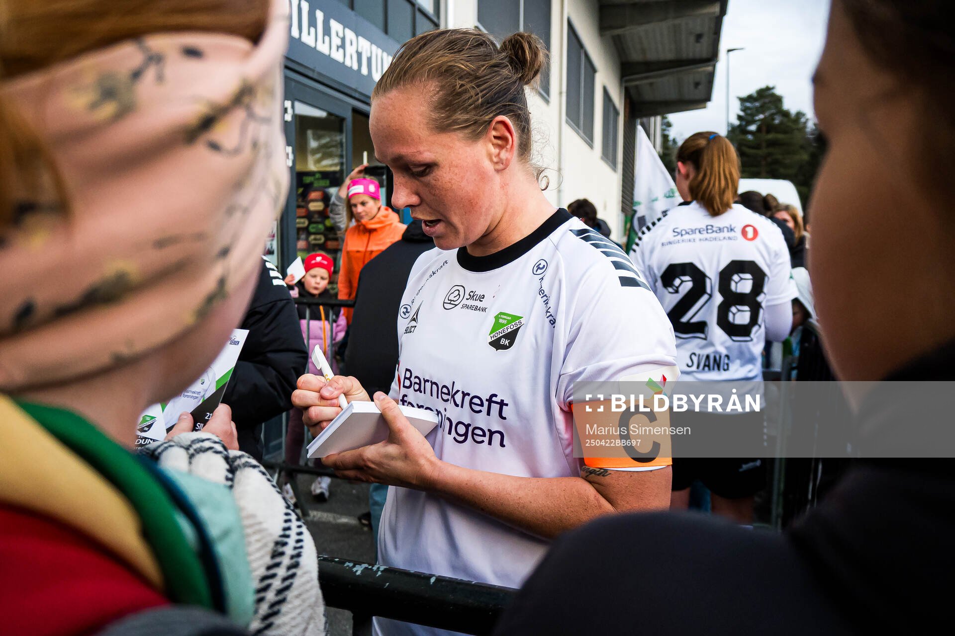 Silje Bekkåsen Nyhagen of Hønefoss with fans