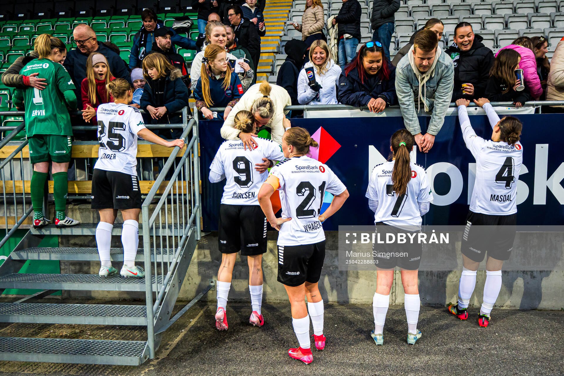 Siri Ervik, Inger Vadder Sandland, Anja Carlsen Avdal,