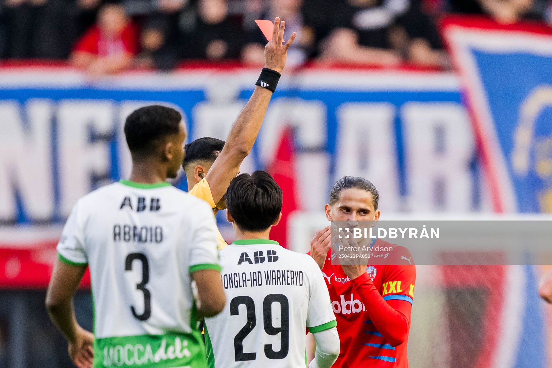 Domare Farouk nehdi dömer rött kort till Helsingborgs