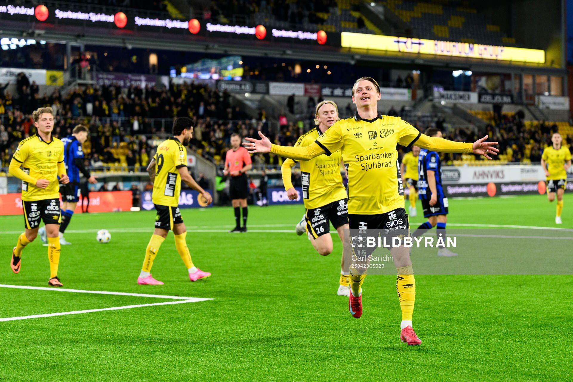 Elfsborgs Simon Hedlund jublar