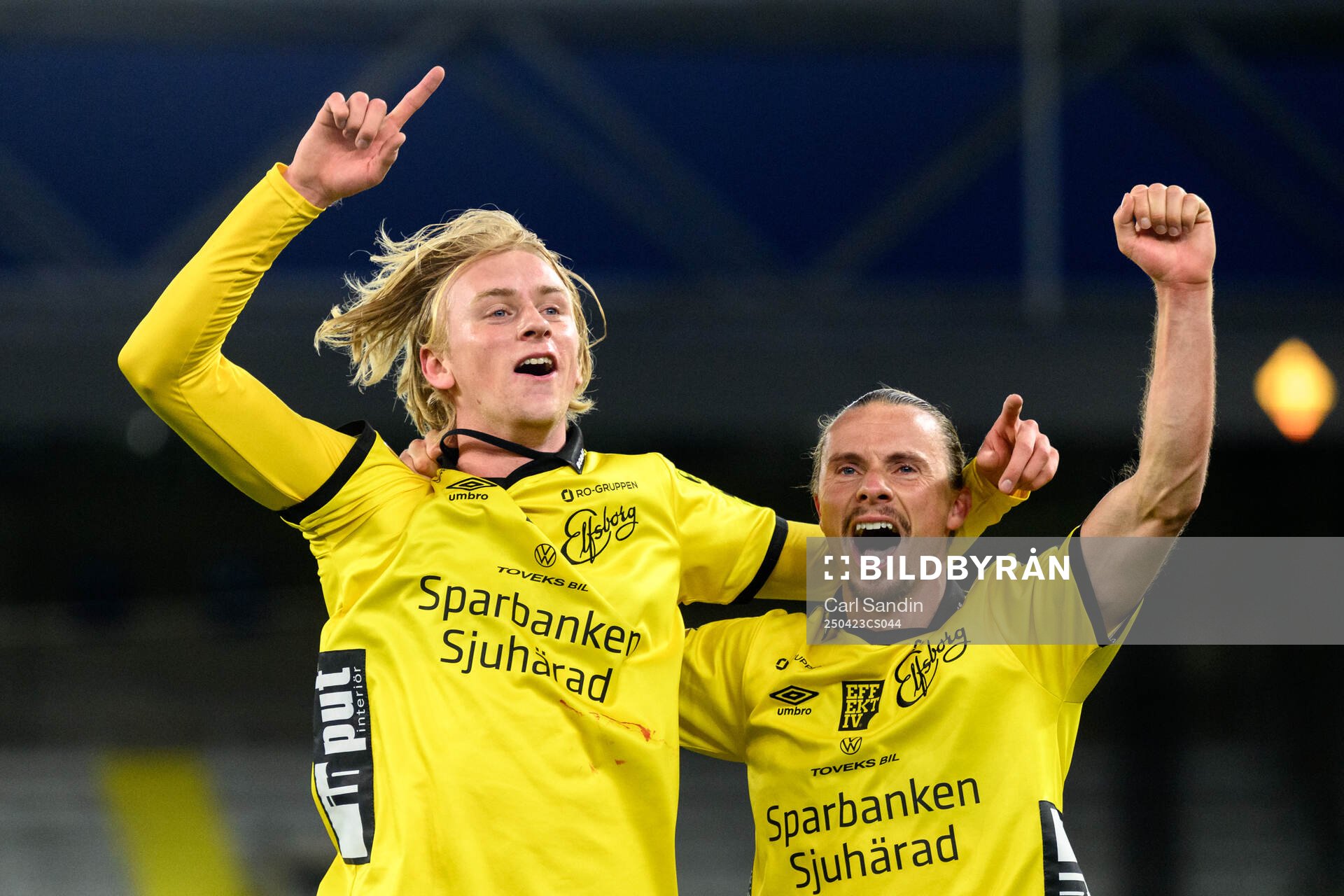 Elfsborgs Ludvig Richtnér och Niklas Hult jublar
