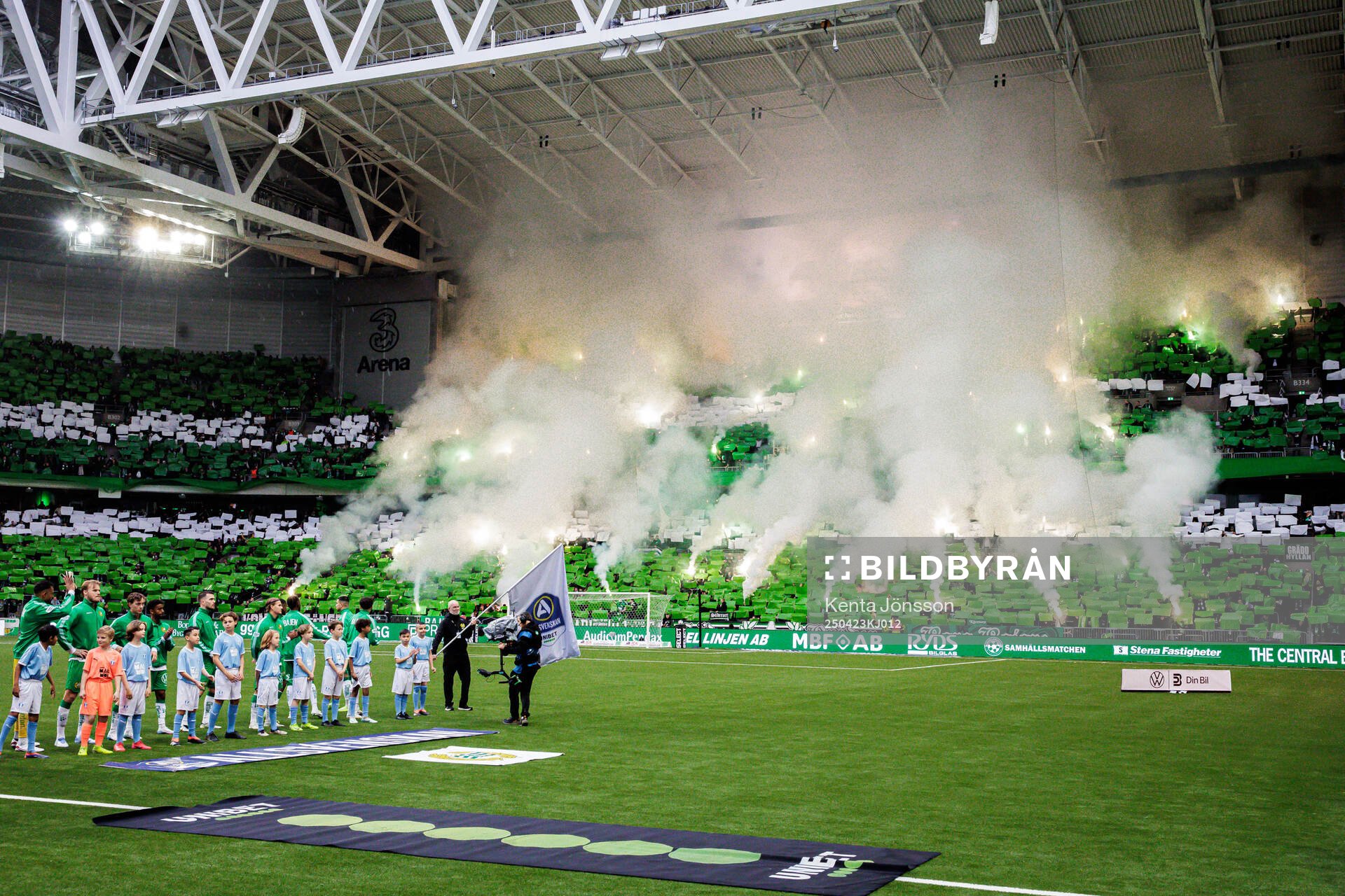 Hammarbys supportrar med tifo