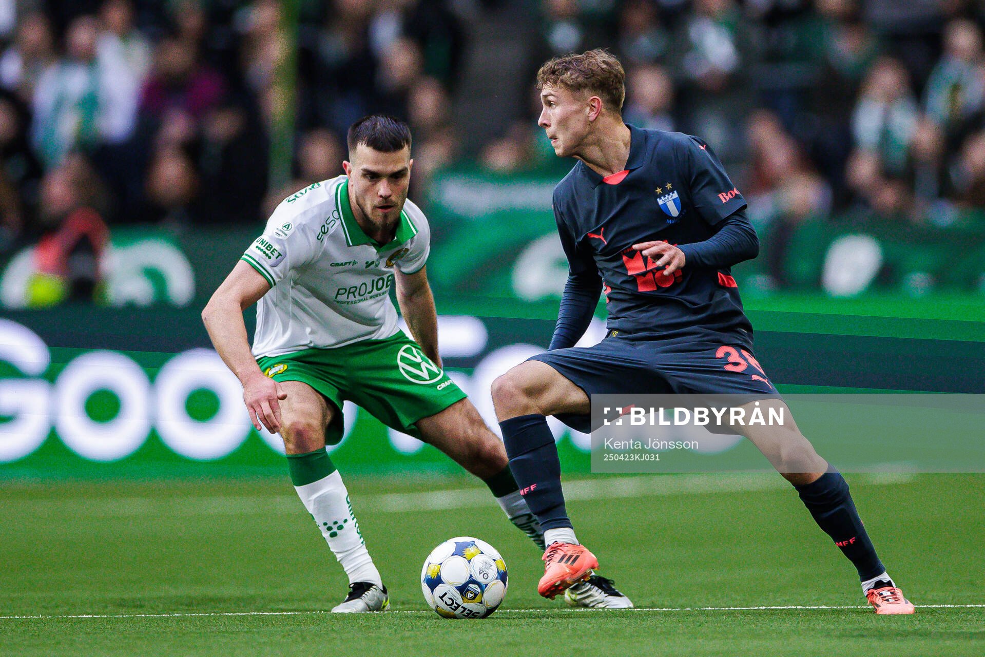 Hammarbys Pavle Vagic och Malmö FFs Hugo Bolin