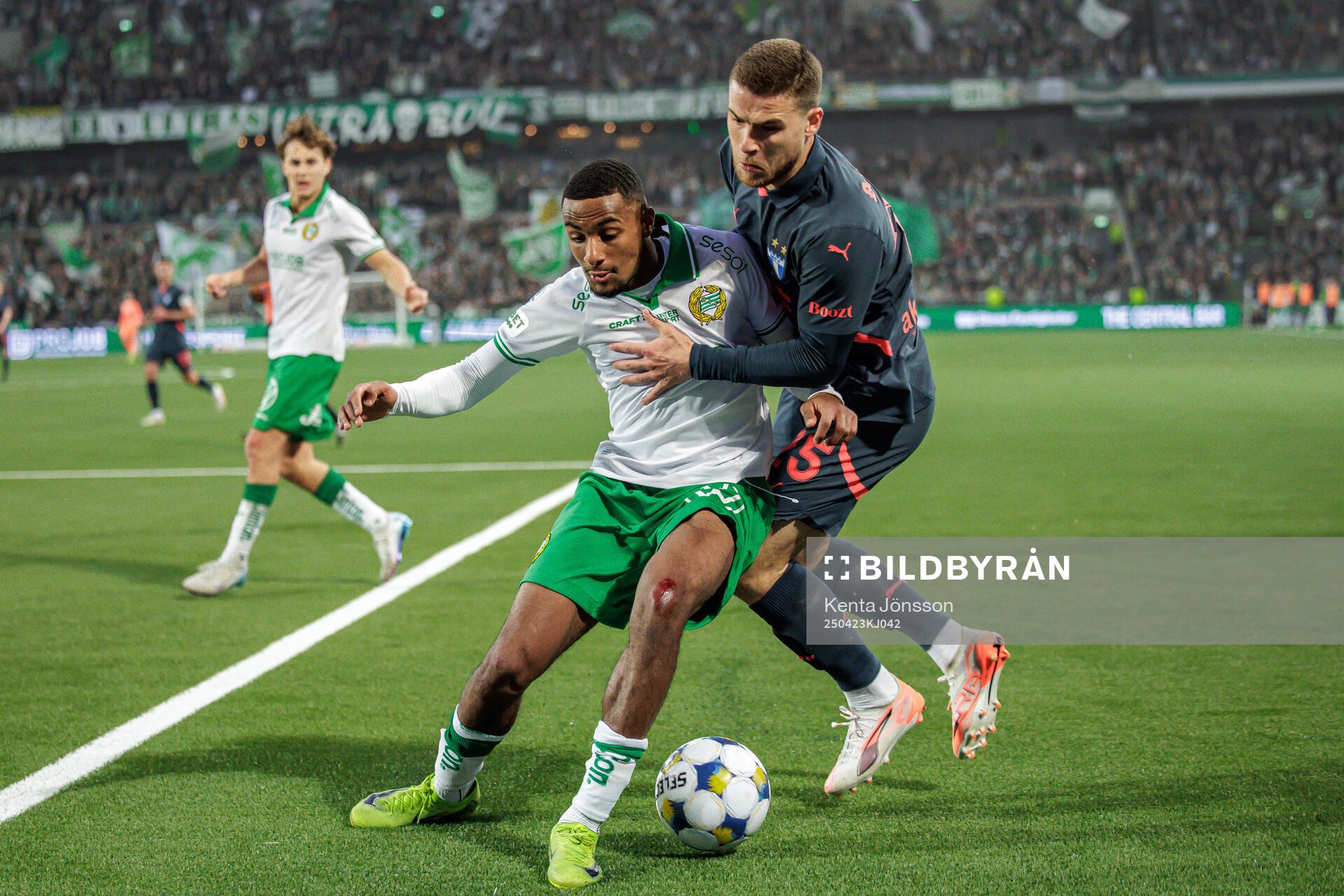 Hammarbys Paulos Abraham och Malmö FFs Gabriel Busanello