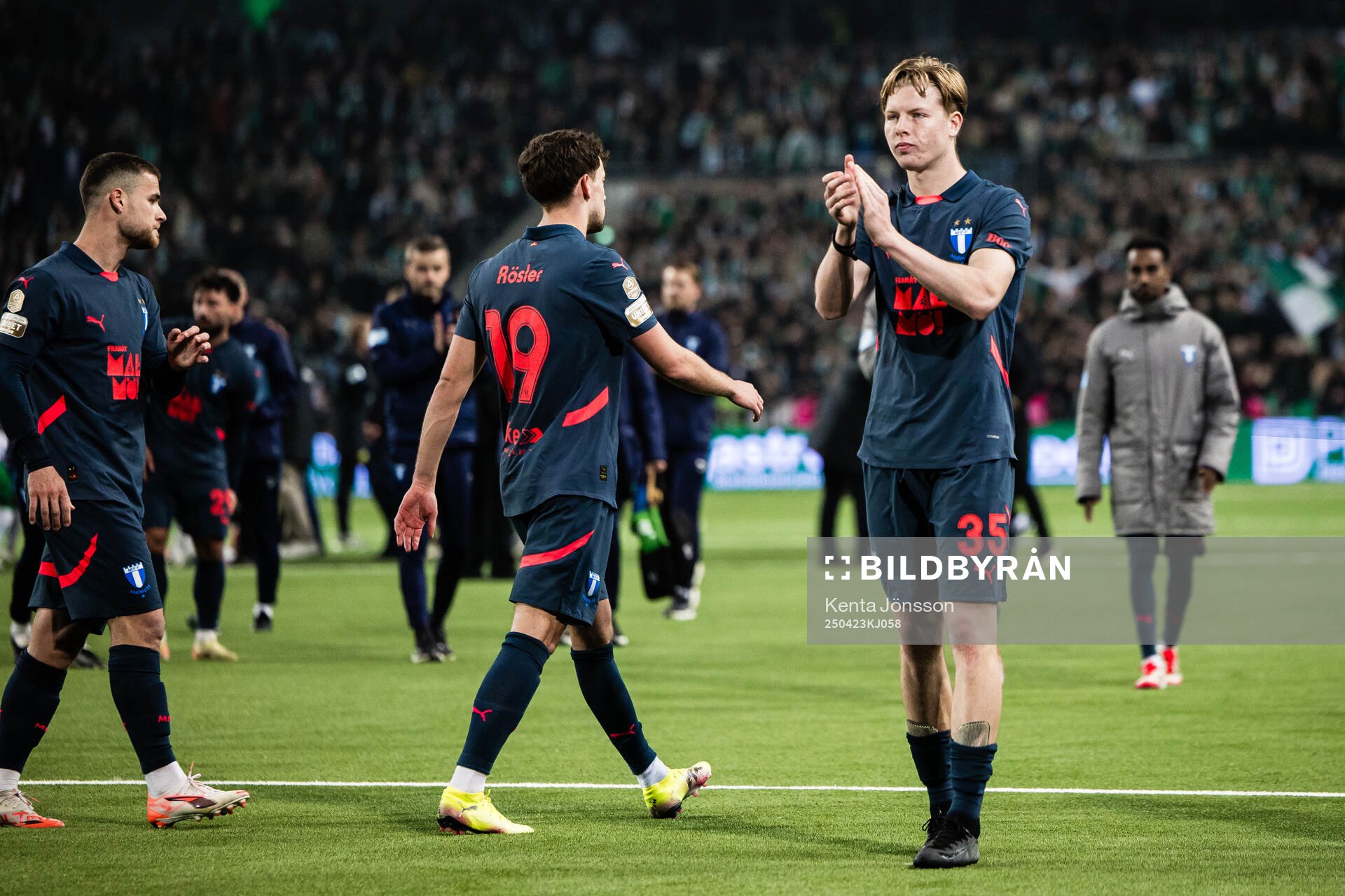 Malmö FFs Malmö FFs Nils Zätterström deppar