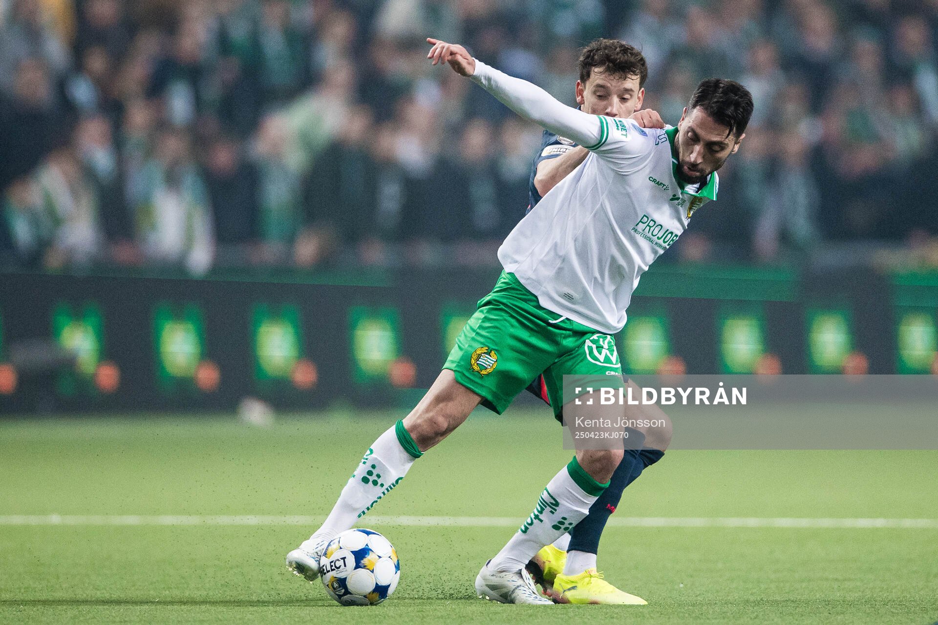 Hammarbys Nahir Besara och Malmö FFs Colin Rösler