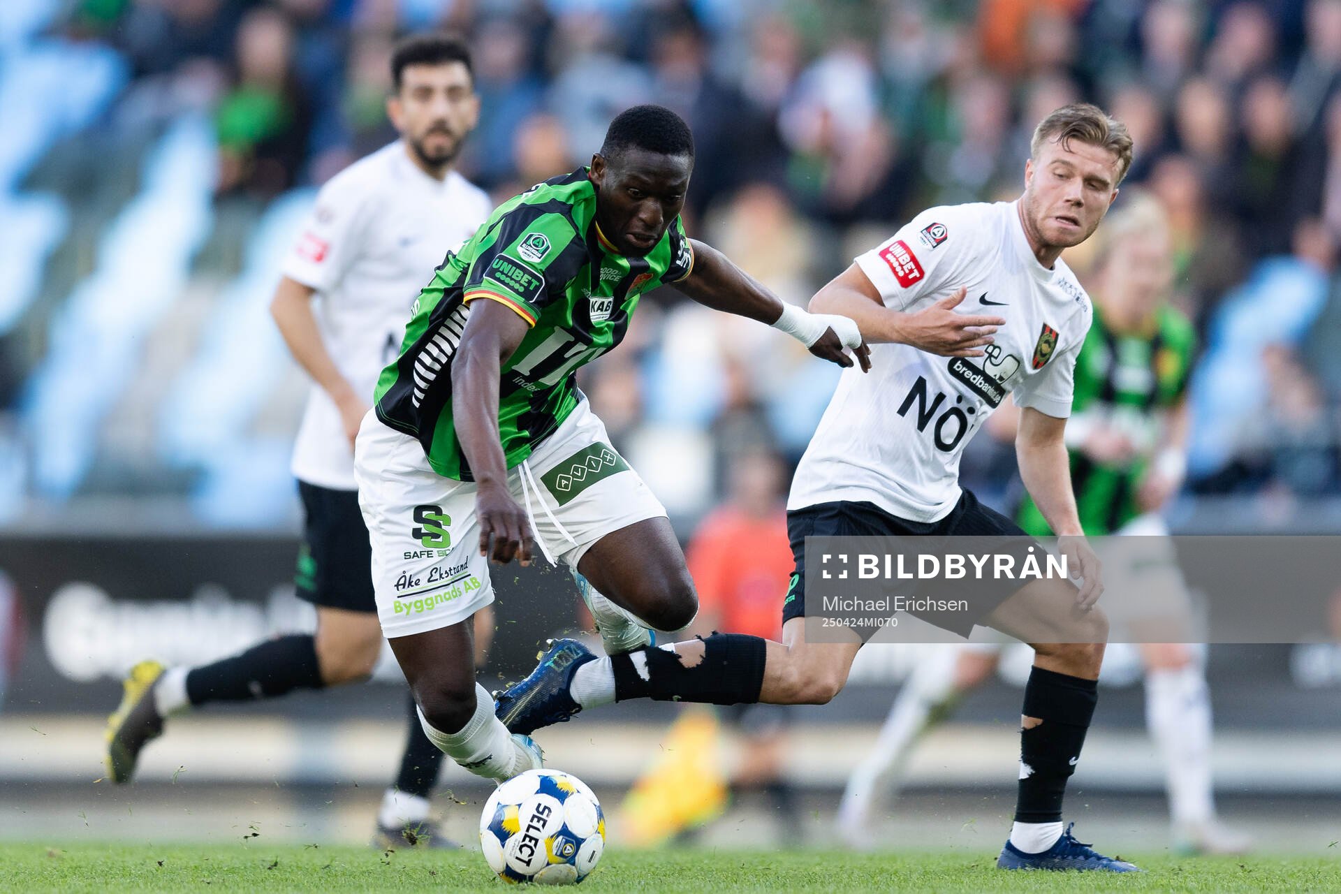 GAIS Ibrahim Diabate och Brommapojkarnas Wilmer Odefalk