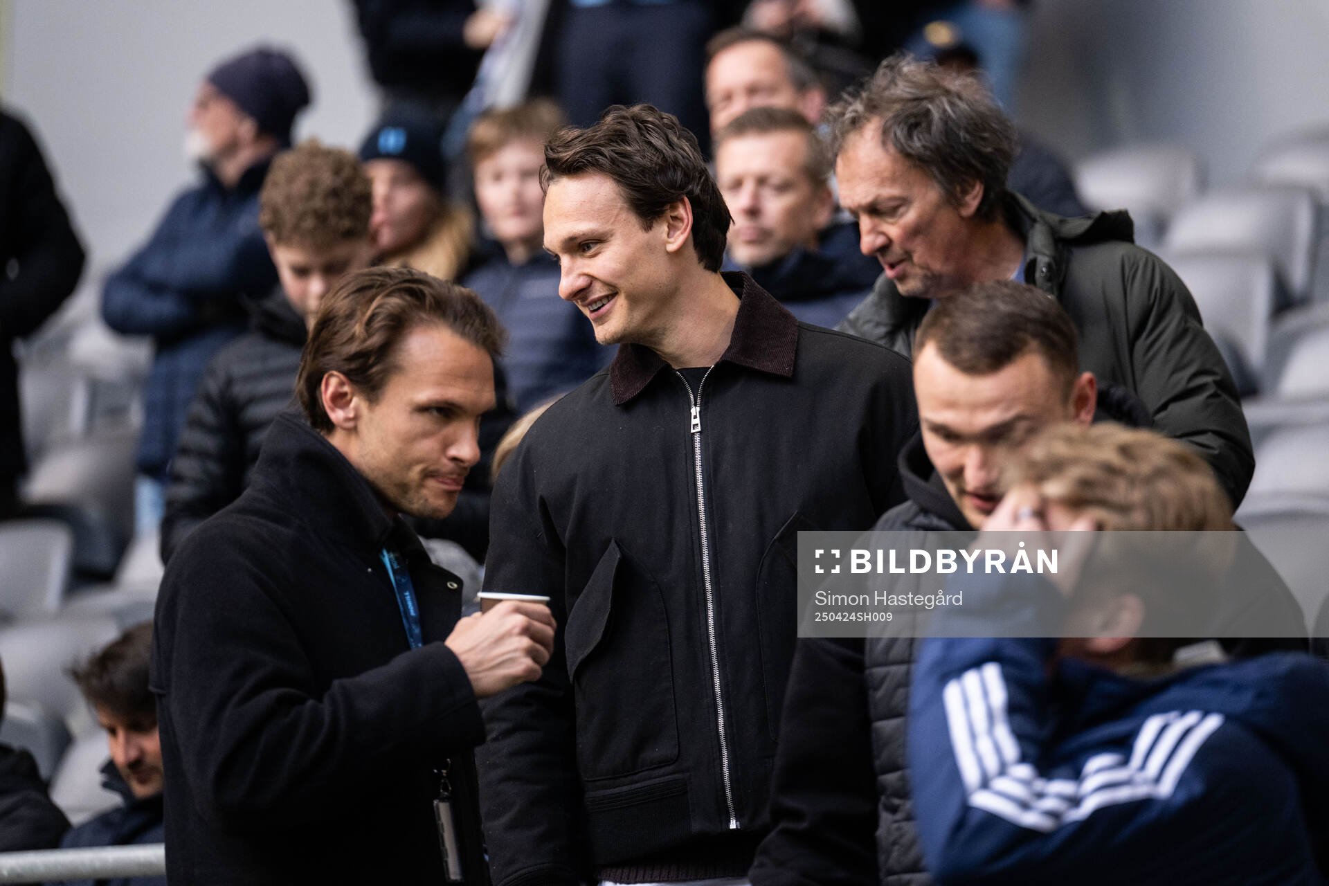 Albin Ekdal, Hjalmar Ekdal och Lennart Ekdal på läktaren
