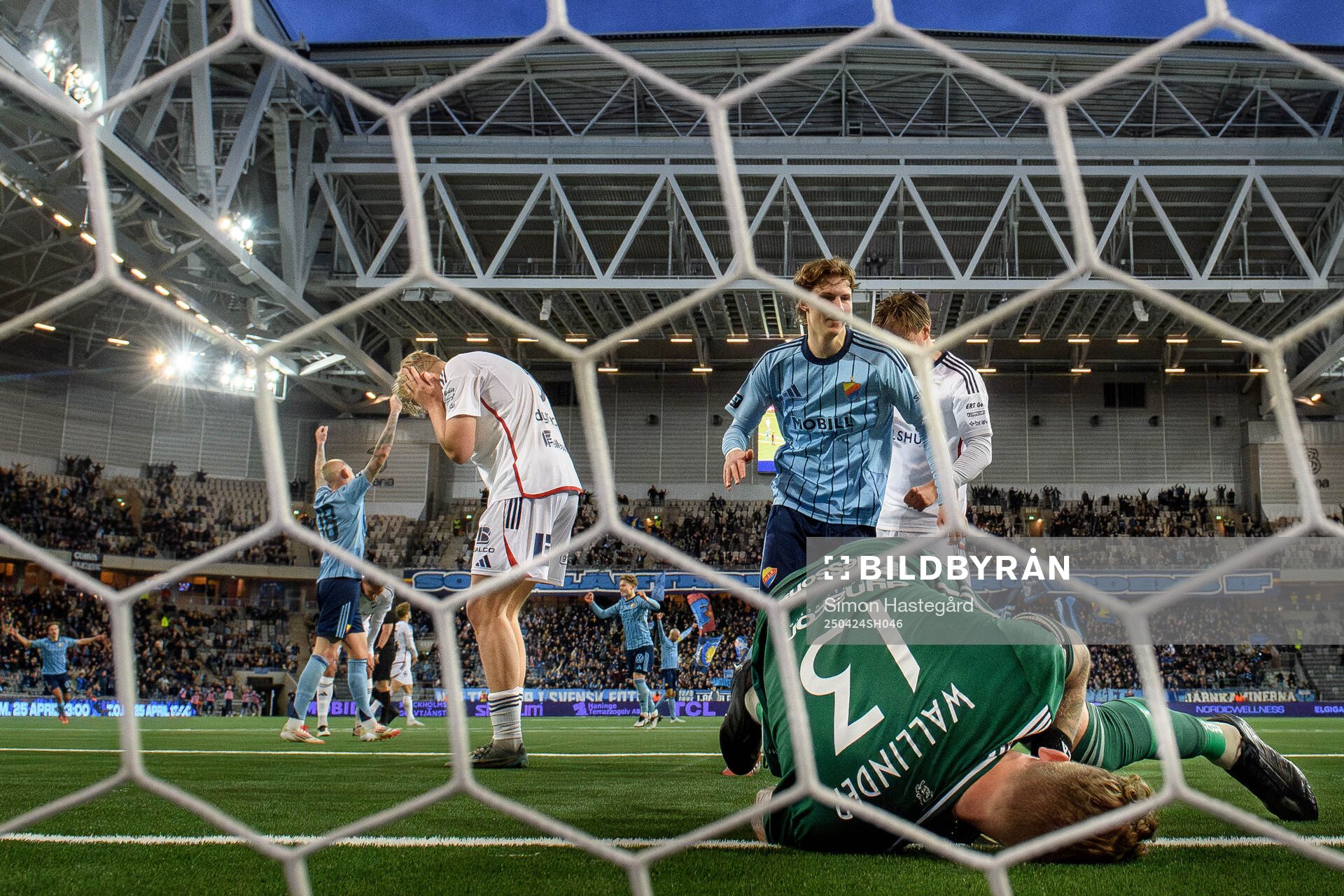 Djurgårdens August Priske Flyger jublar