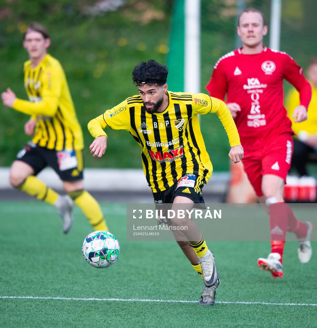 IFK Hässleholms Rahel Omed Nader i matchen i division 2 mellan Linero IF och IFK Hässleholm i Lund 25 april 2025.