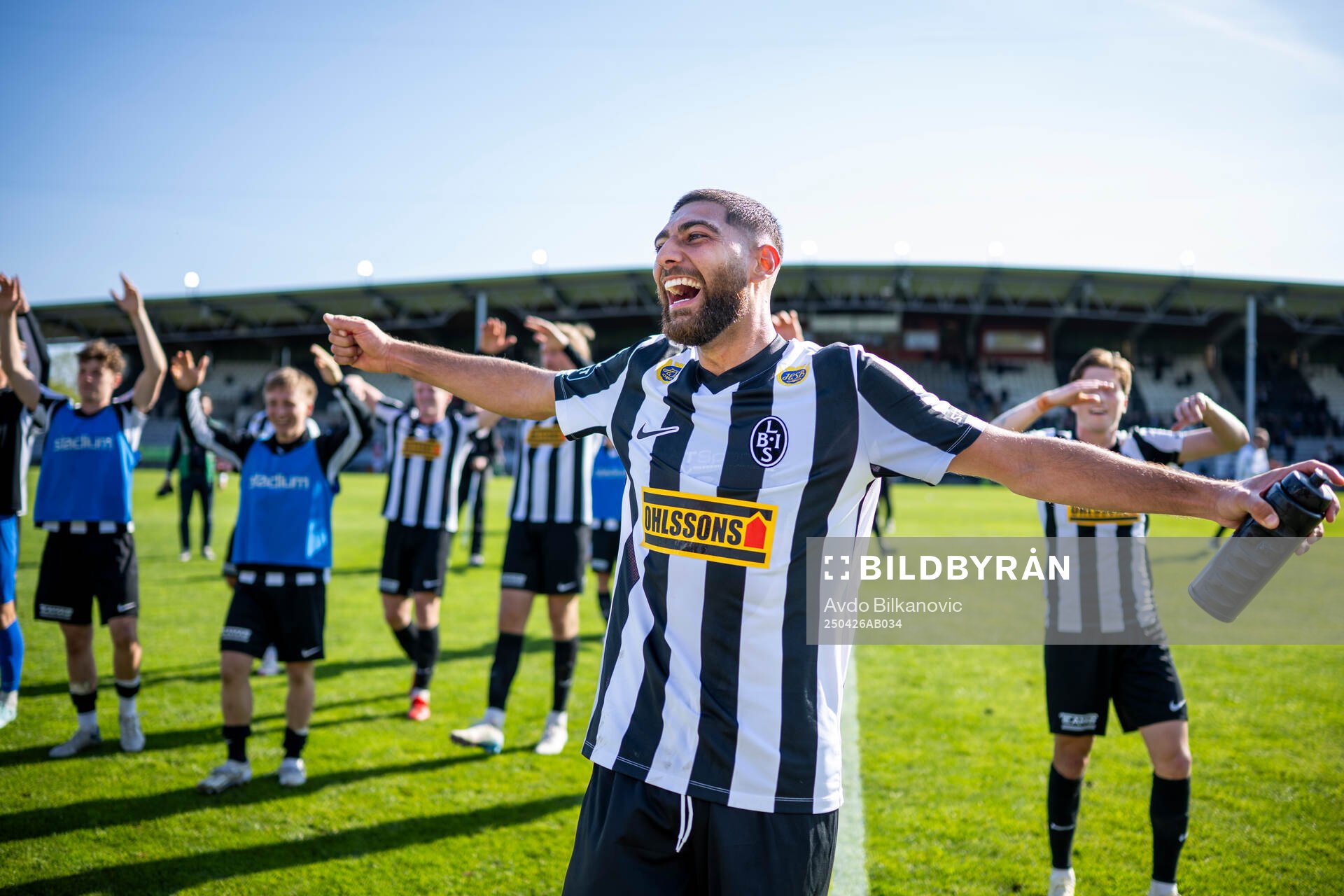 Landskronas Rassa Rahmani jublar