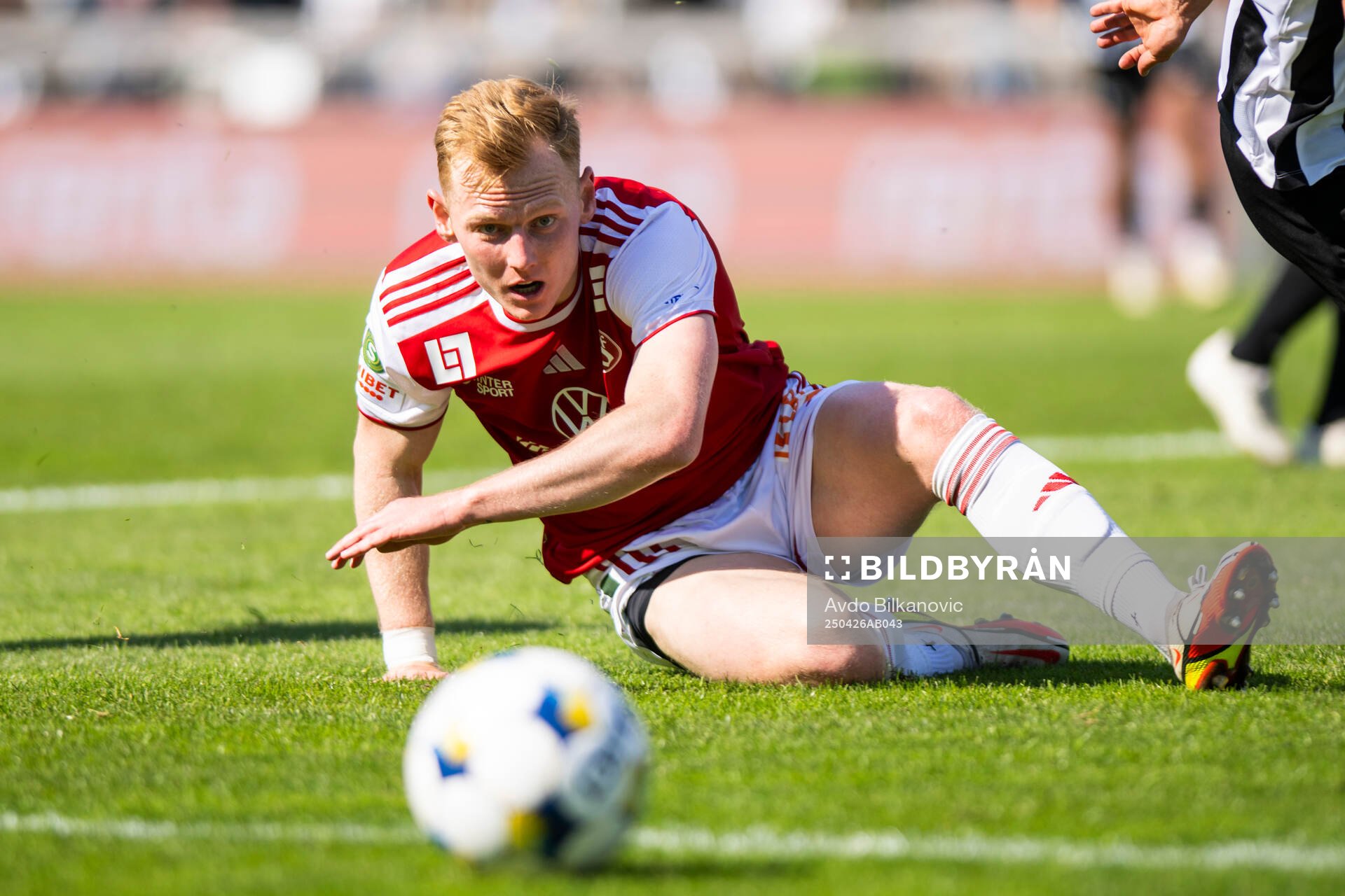 Sandvikens IFs Christopher Redenstrand under fotbollsmatchen i Superettan mellan Landskrona och Sandvikens IF den 26 april 2025 i Landskrona.