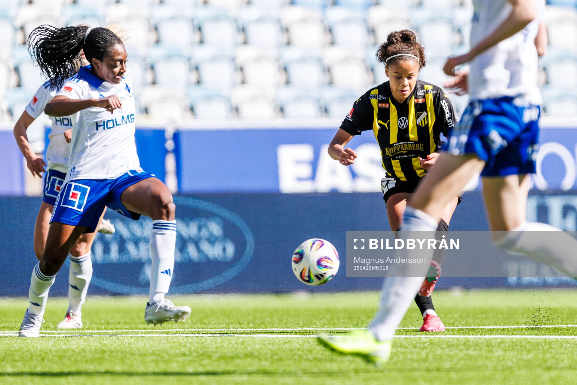 IFK Norrköpings Maya Aliyah Antoine och Häckens Felicia