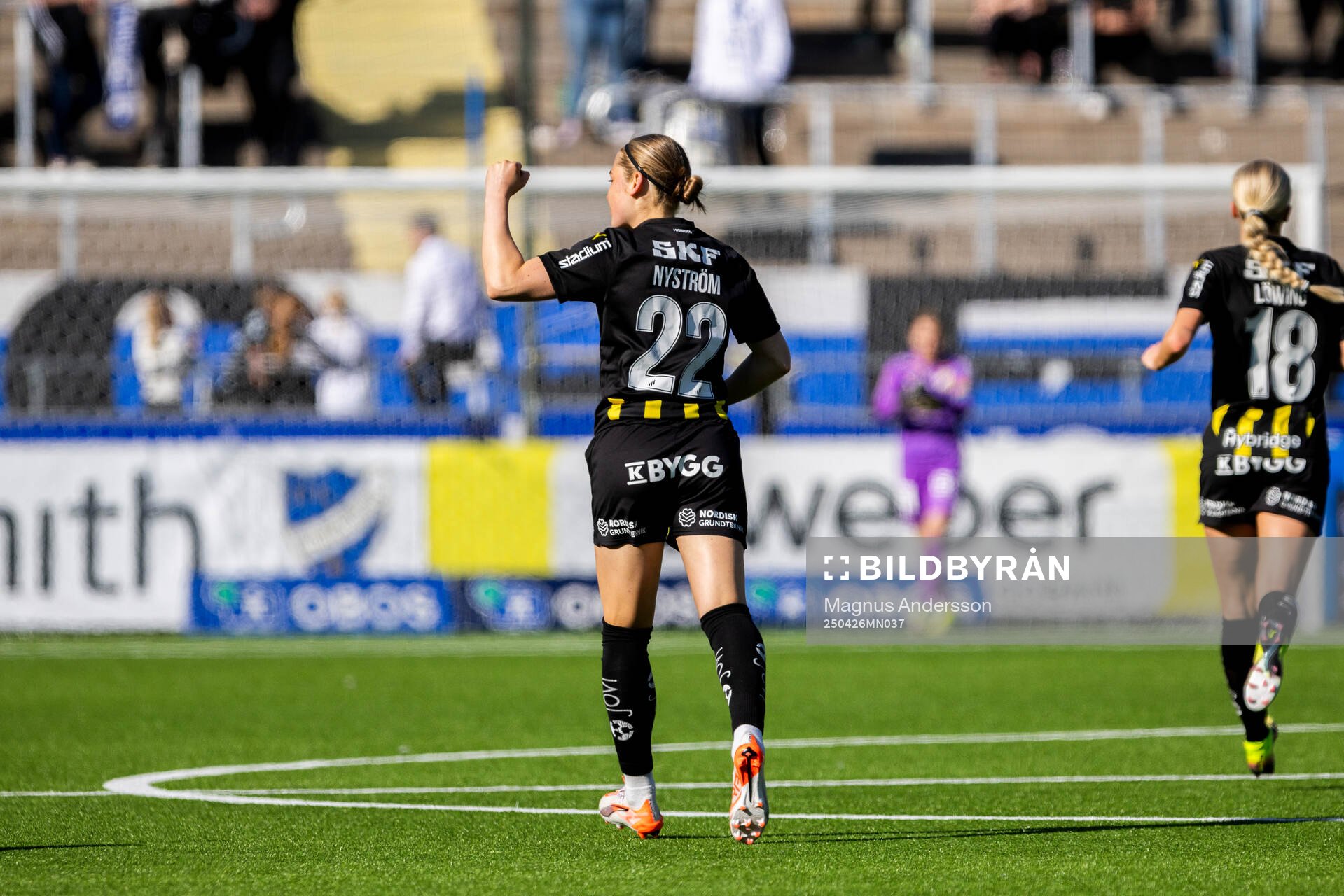 Häckens Paulina Nyström jublar