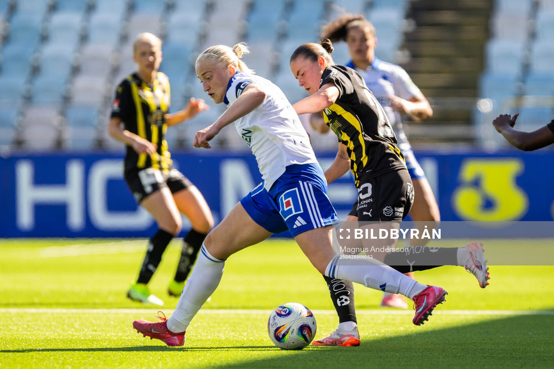 IFK Norrköpings Wilma Leidhammar och Häckens Johanna