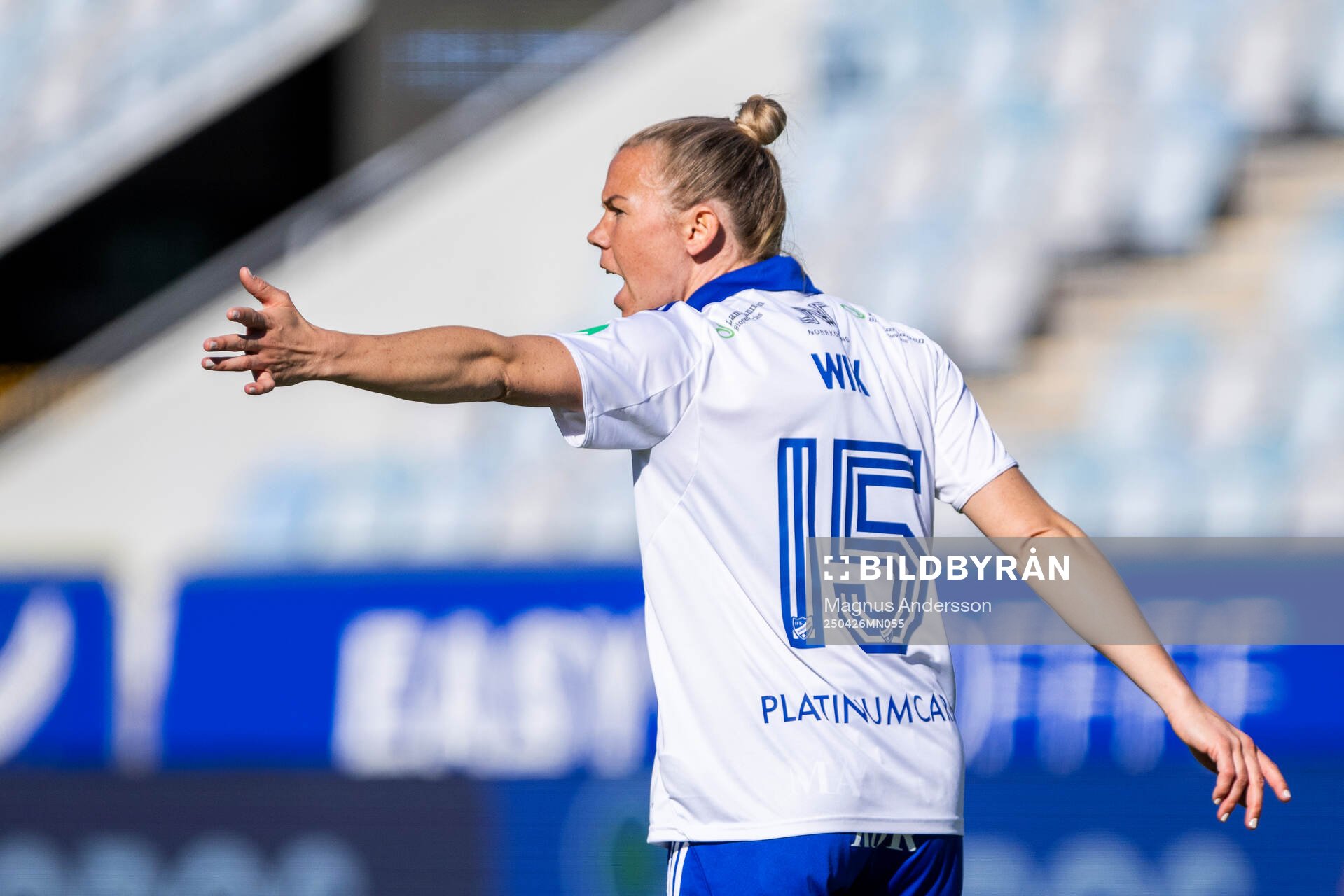 IFK Norrköpings Jessica Wik under fotbollsmatchen i Damallsvenskan mellan IFK Norrköping och Häcken den 26 april 2025 i Norrköping.