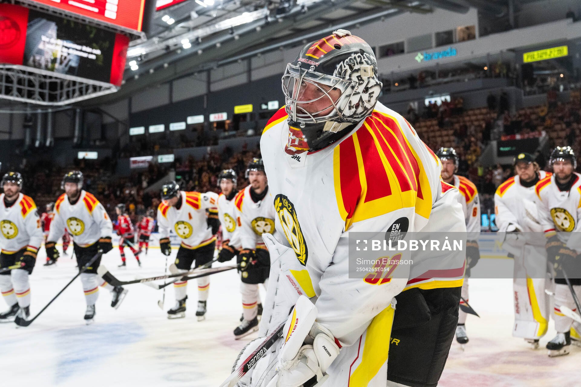 Brynäs målvakt Ludvig Persson jublar