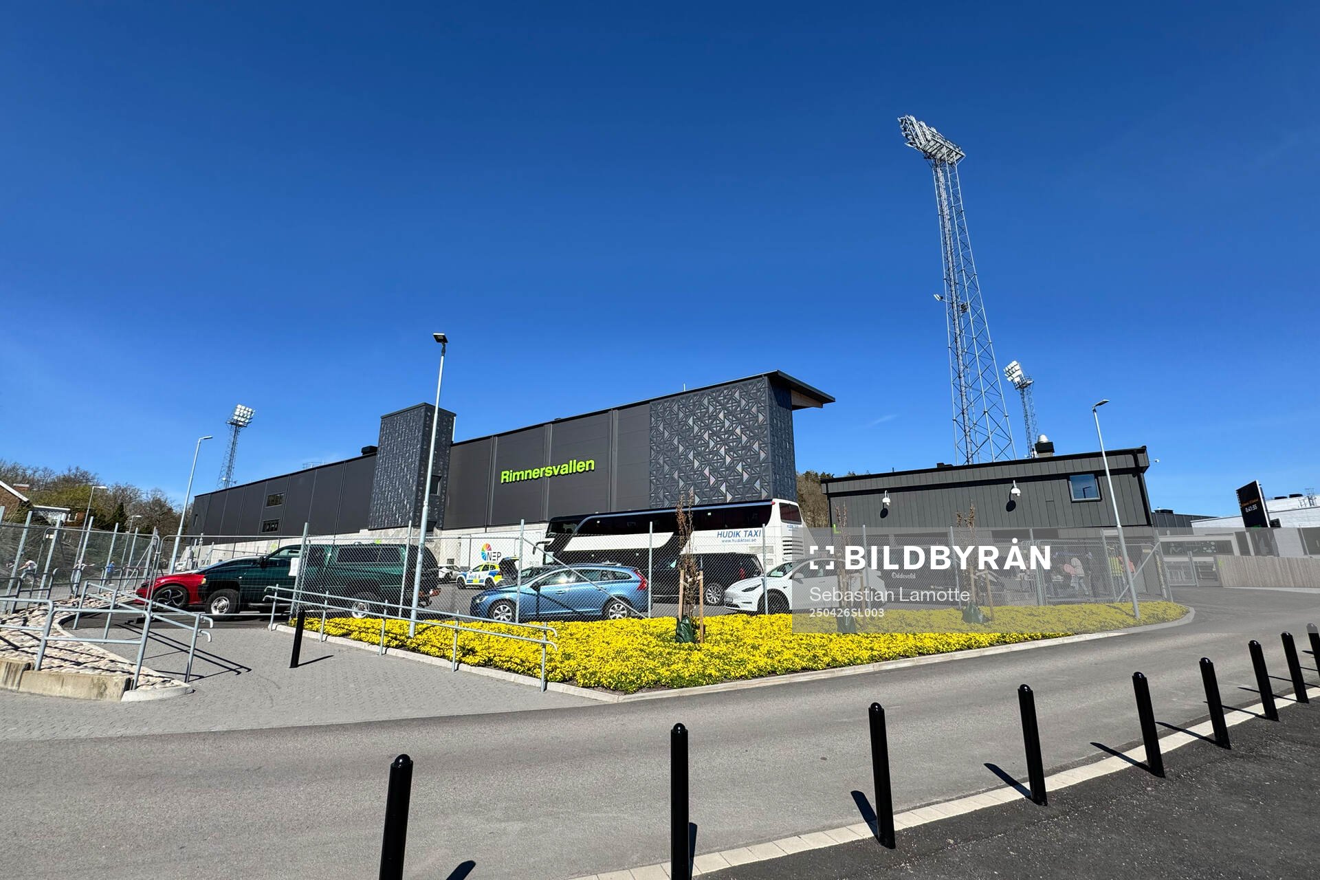 Utanför arenan