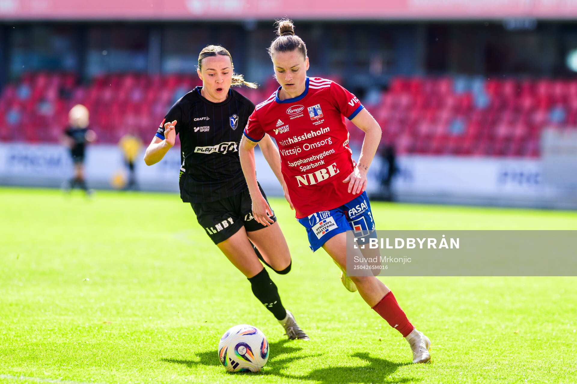 Växjö DFFs Larkin Russel och Vittsjös Julia Tunturi