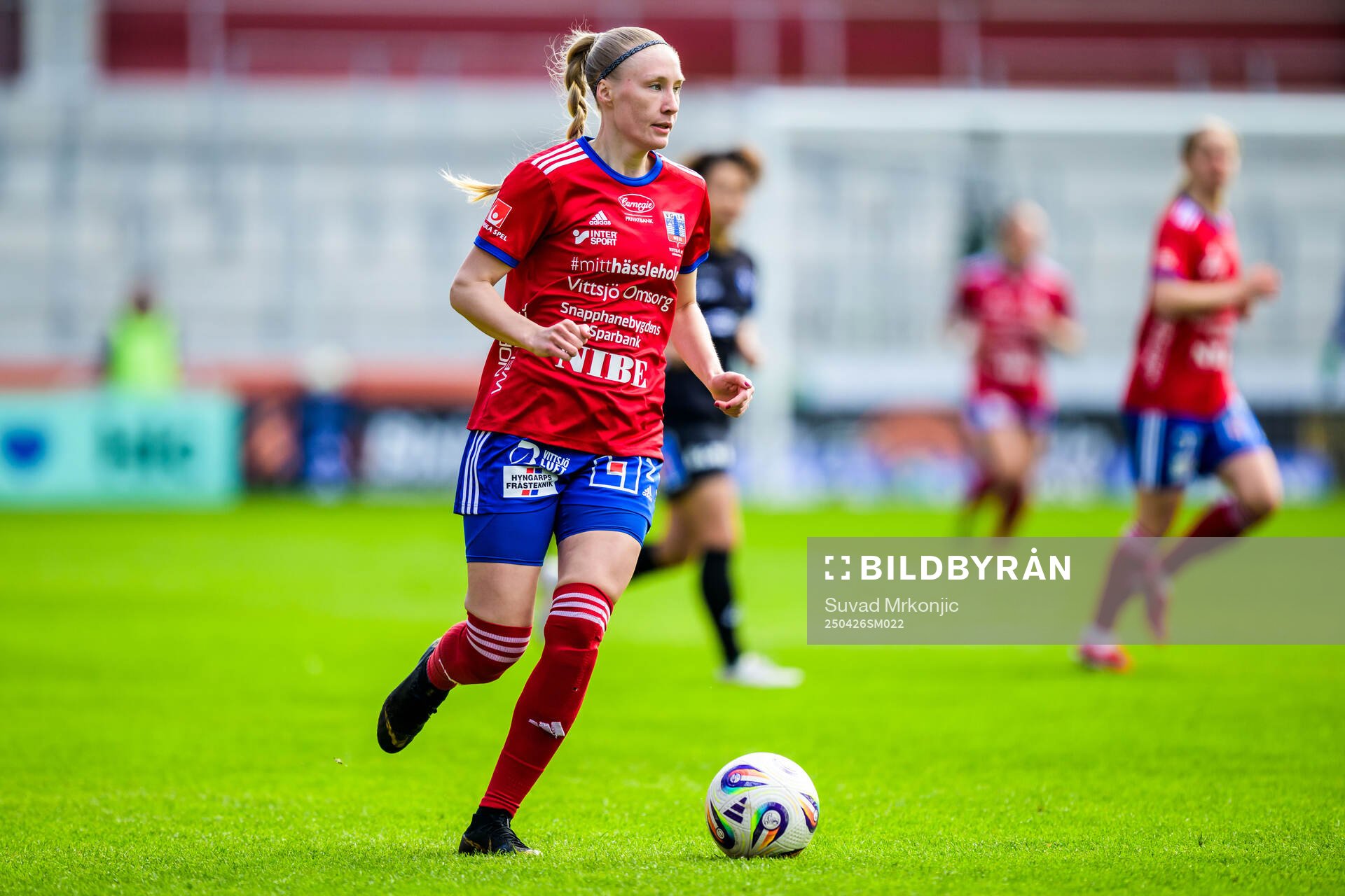 Vittsjös Sanni Ojanen under fotbollsmatchen i Damallsvenskan mellan Växjö DFF och Vittsjö den 26 april 2025 i Växjö. 