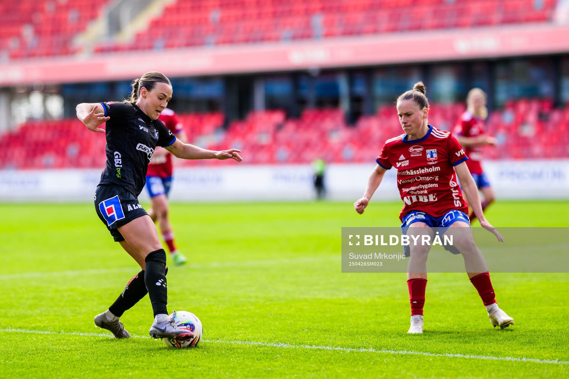 Växjö DFFs Larkin Russel och Vittsjös Julia Tunturi