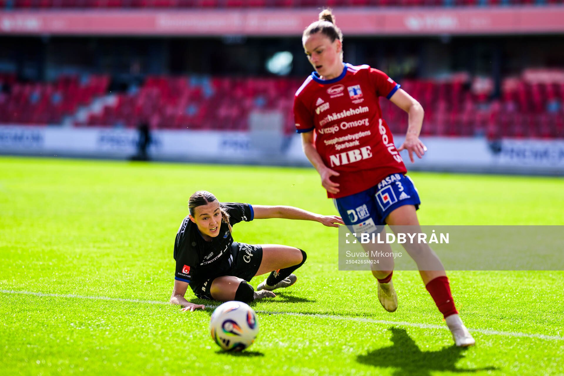 Växjö DFFs Larkin Russel och Vittsjös Julia Tunturi
