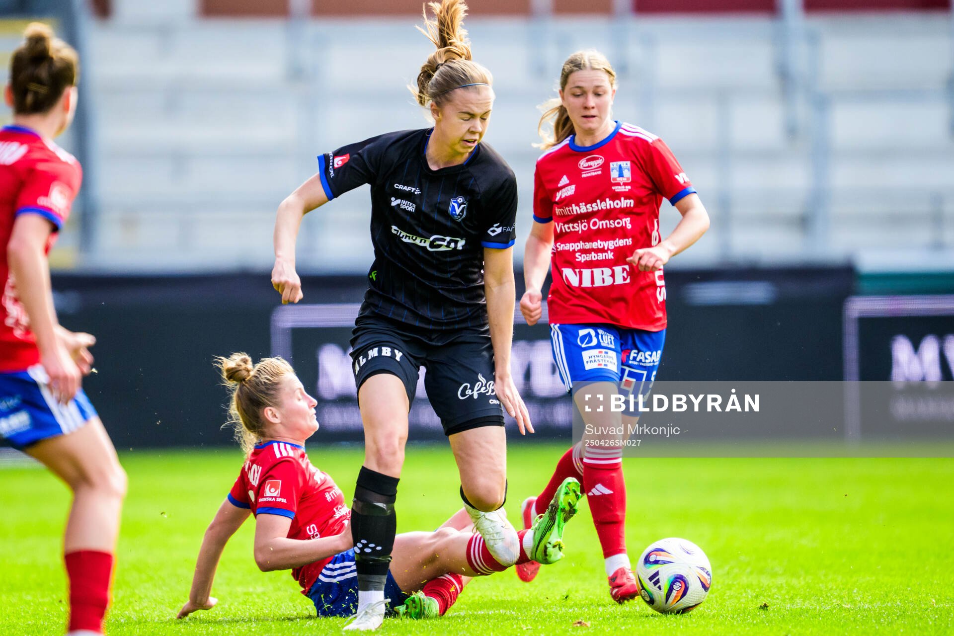 Vittsjös Julia Tunturi och Växjö DFFs Elin Nilsson