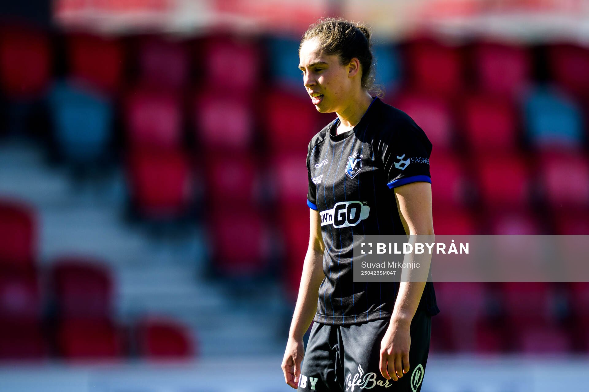 Växjö DFFs Bryndis Arna Nielsdottir deppar
