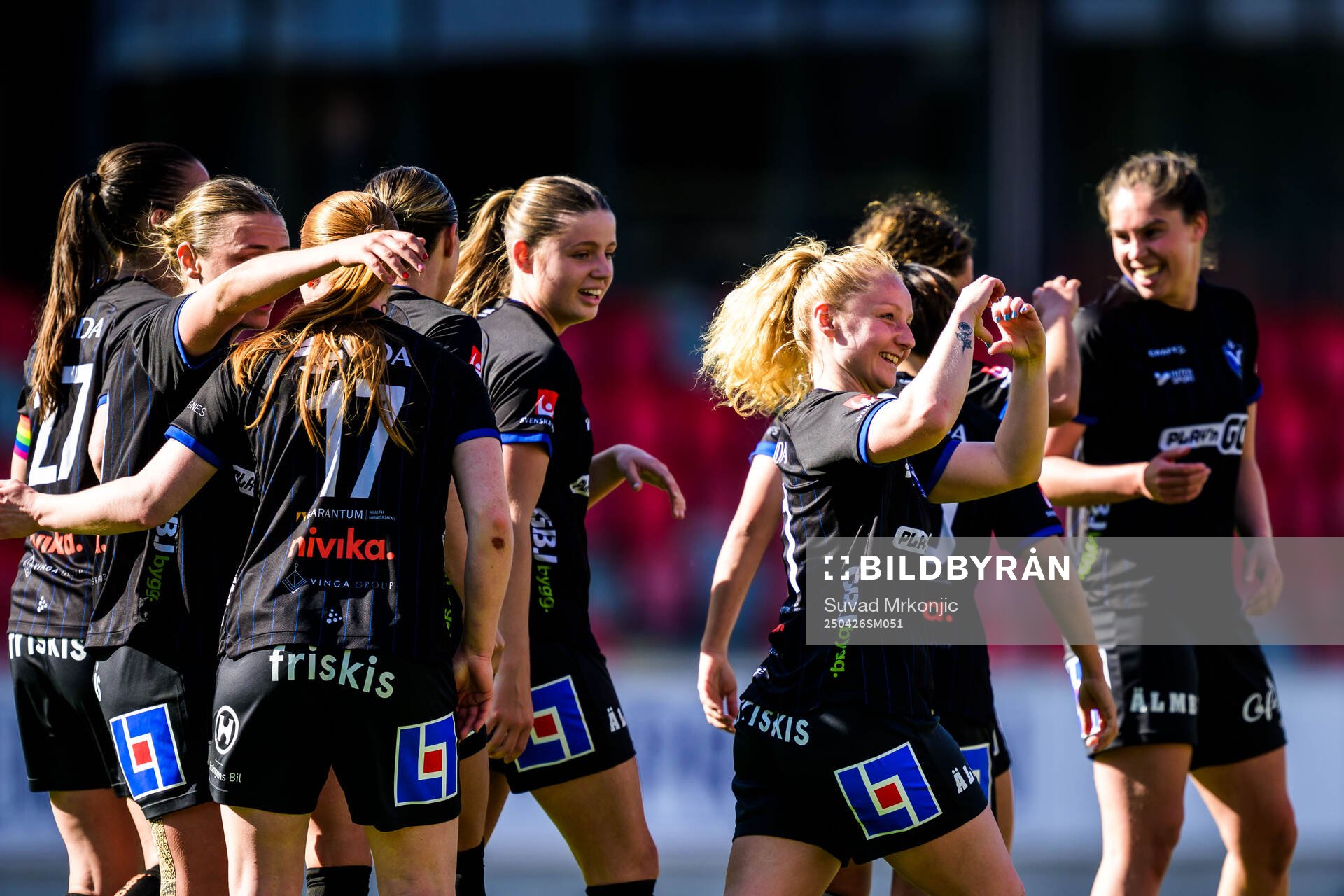 Växjö DFFs Sophia Redenstrand jublar efter 2-1 under fotbollsmatchen i Damallsvenskan mellan Växjö DFF och Vittsjö den 26 april 2025 i Växjö.