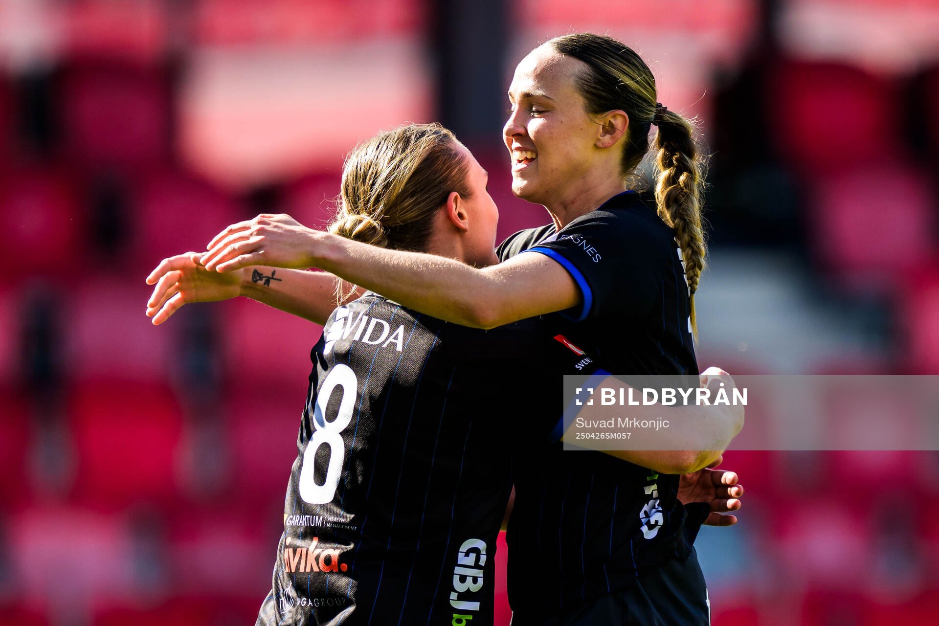 Växjö DFFs Maja Bodin jublar efter 1-1 under fotbollsmatchen i Damallsvenskan mellan Växjö DFF och Vittsjö den 26 april 2025 i Växjö. 